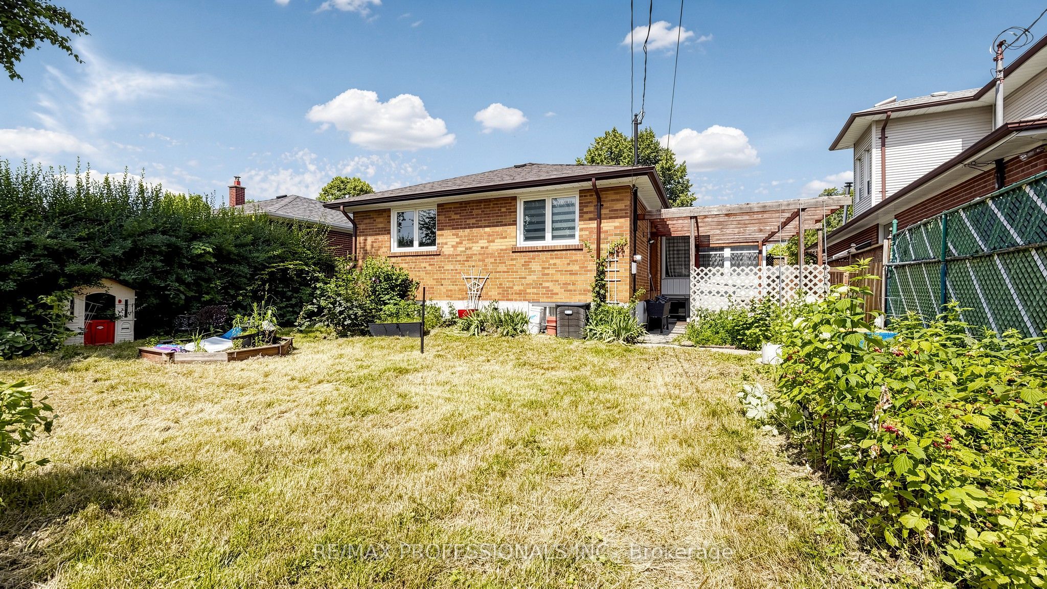 32 Sellmar Road Property Photo 37