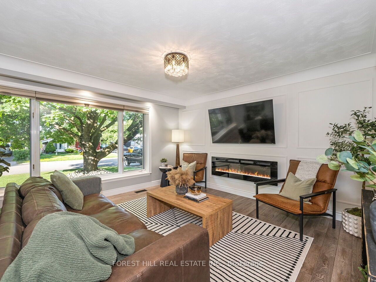 159 Robinwood Crescent Property Photo 6