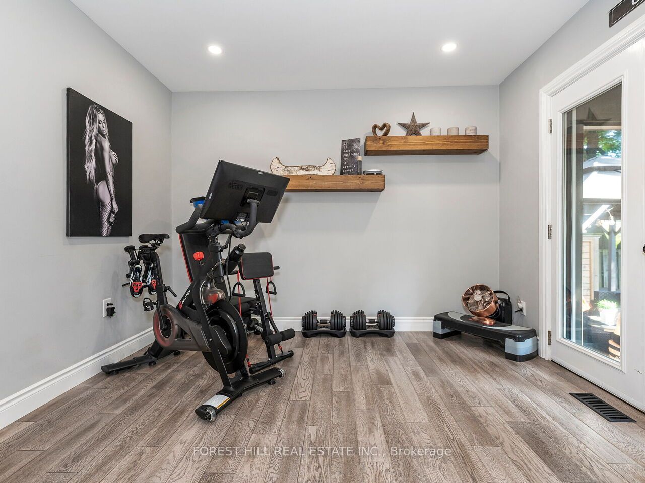 159 Robinwood Crescent Property Photo 22