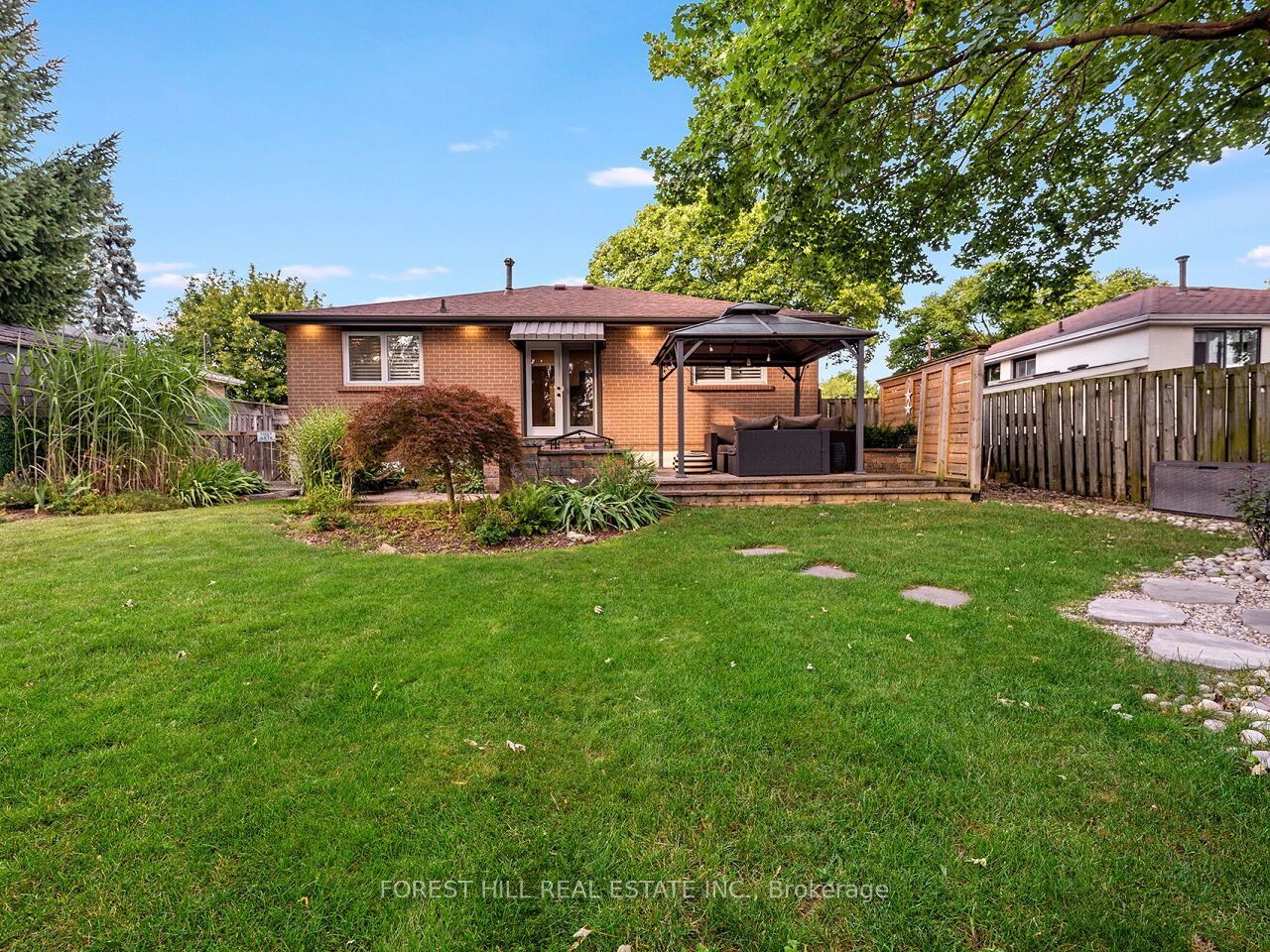 159 Robinwood Crescent Property Photo 44