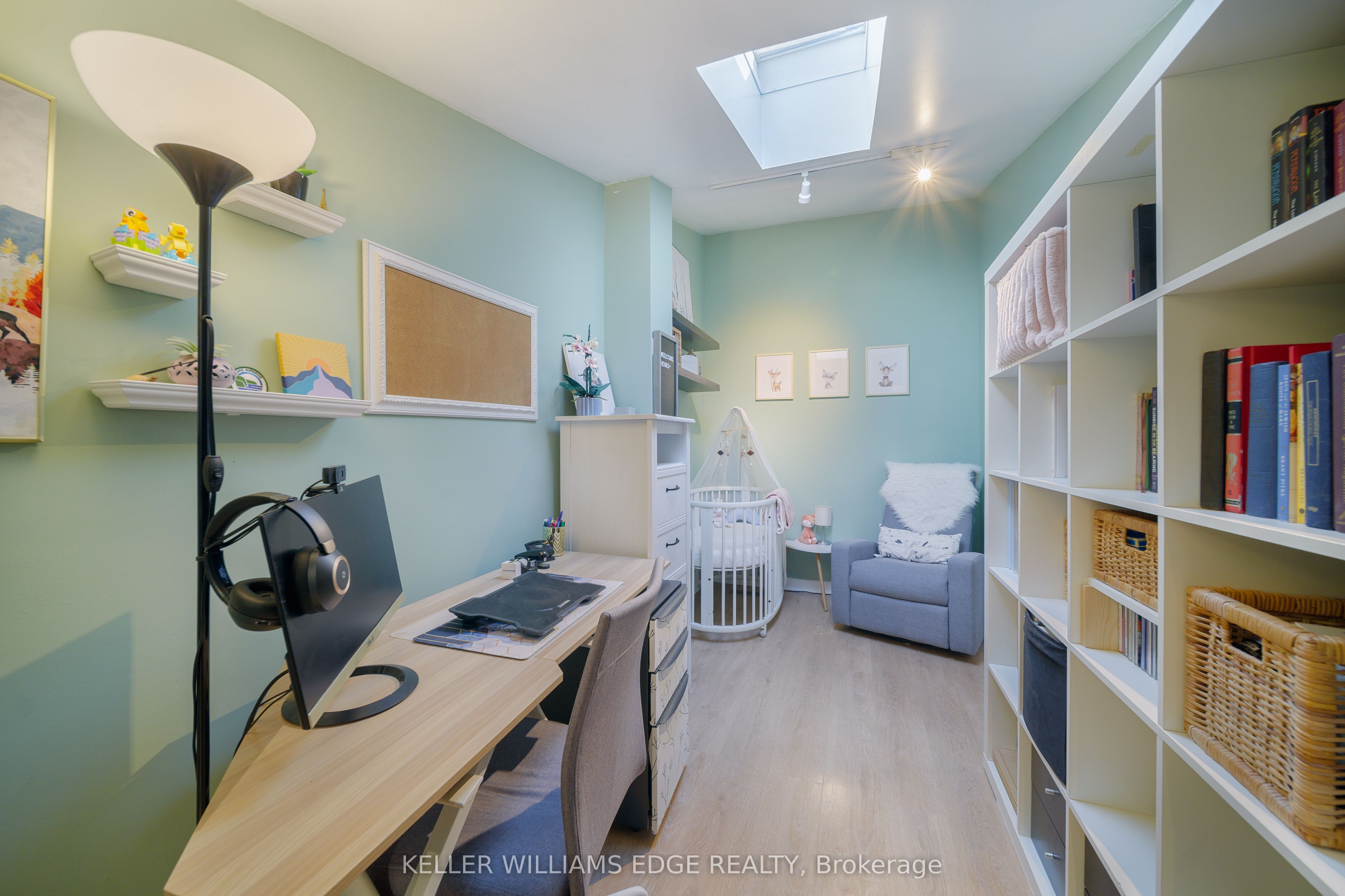 123 Broadway Avenue E Property Photo 16