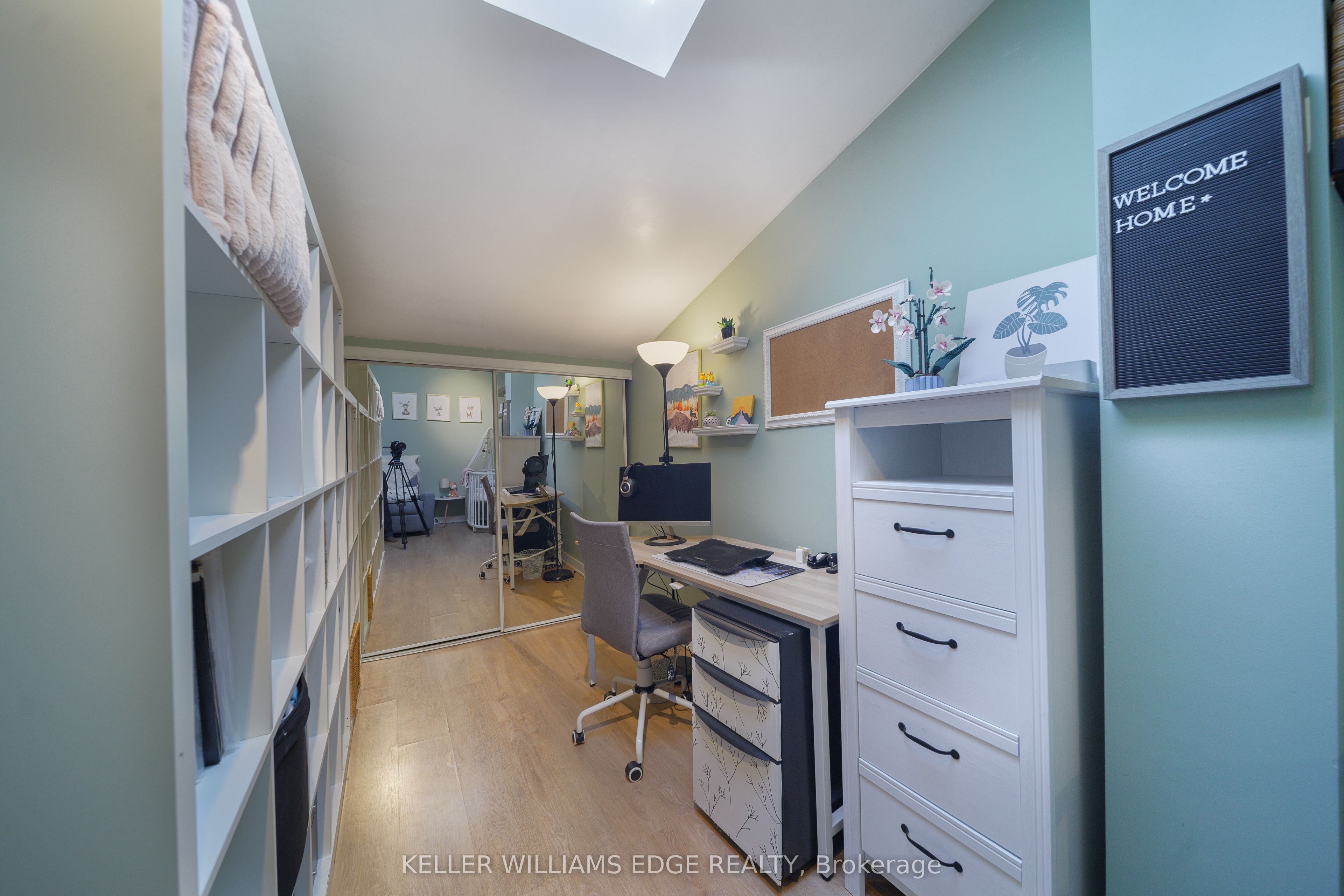 123 Broadway Avenue E Property Photo 18