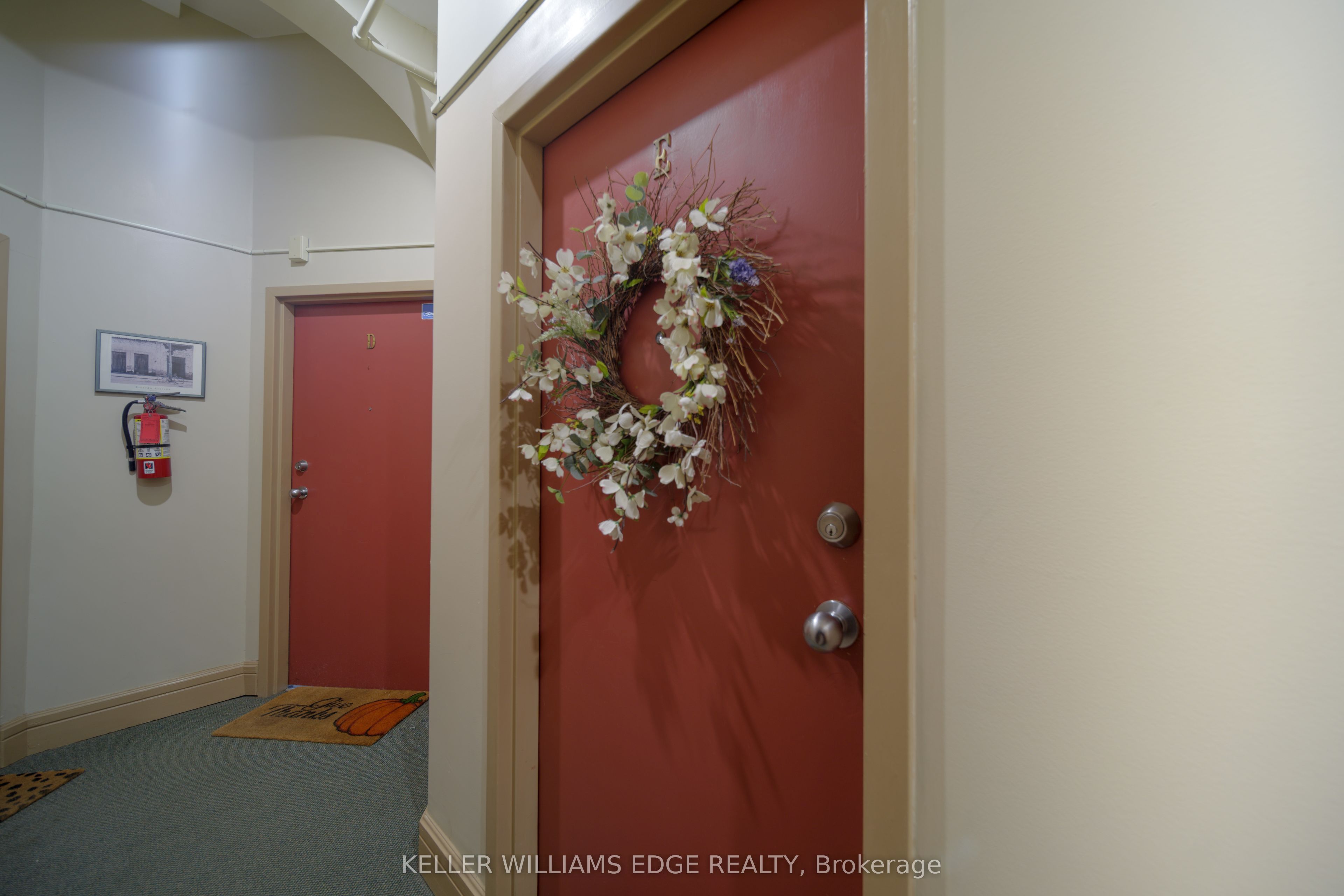 123 Broadway Avenue E Property Photo 22