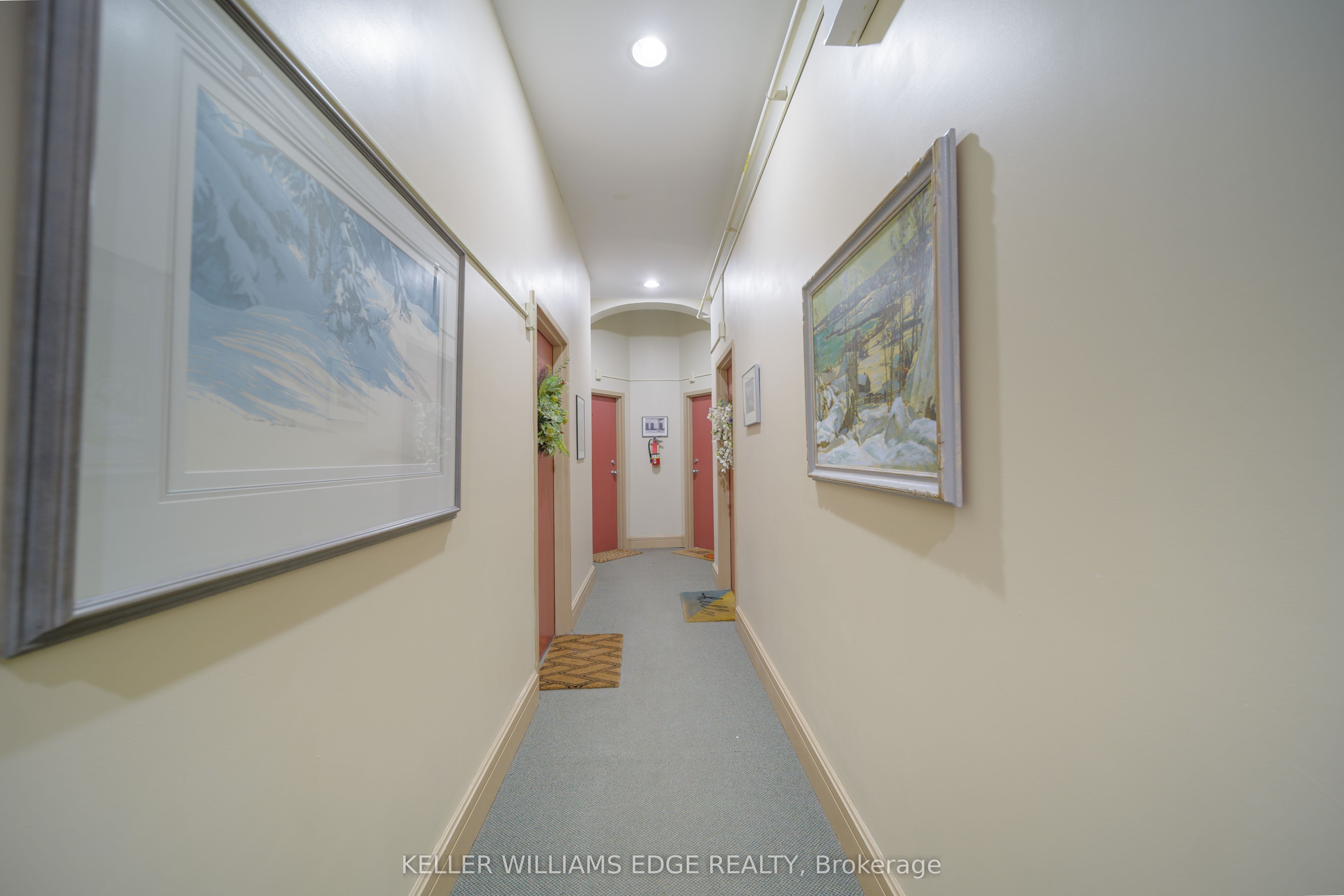 123 Broadway Avenue E Property Photo 23