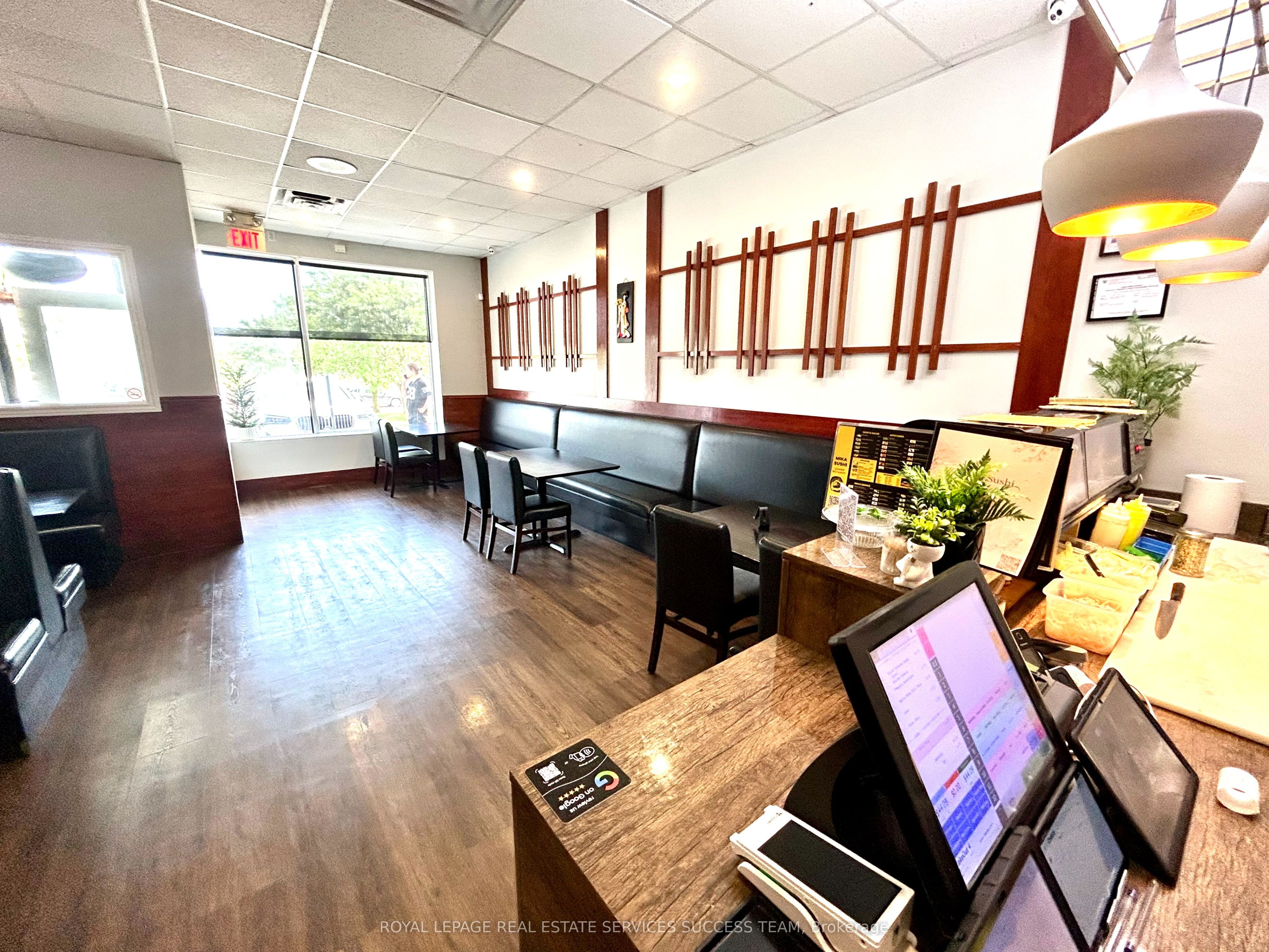 575 River Glen Boulevard 2 Property Photo 6