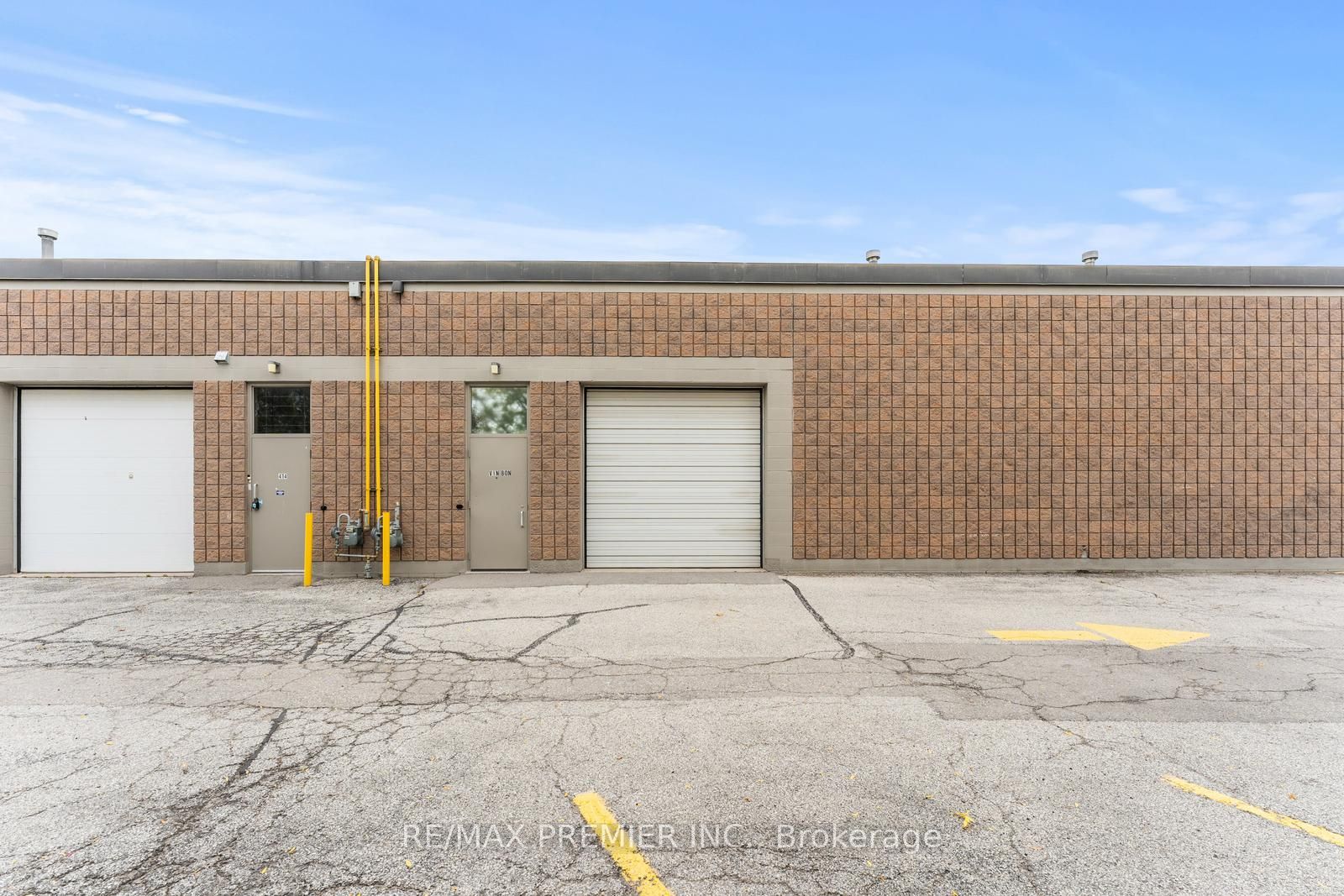 410 Speers Road Property Photo 27