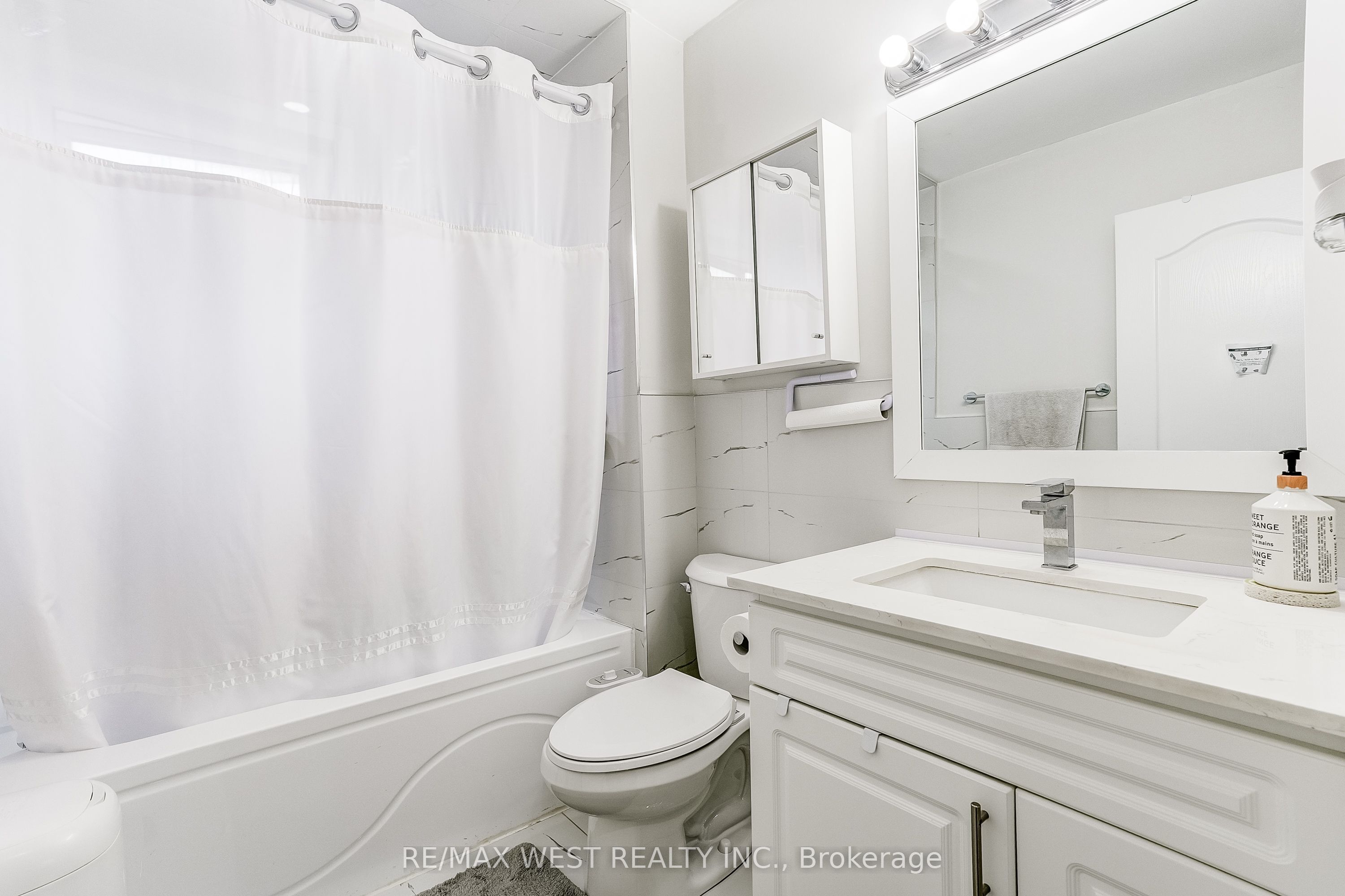 19 Archway Crescent Property Photo 16