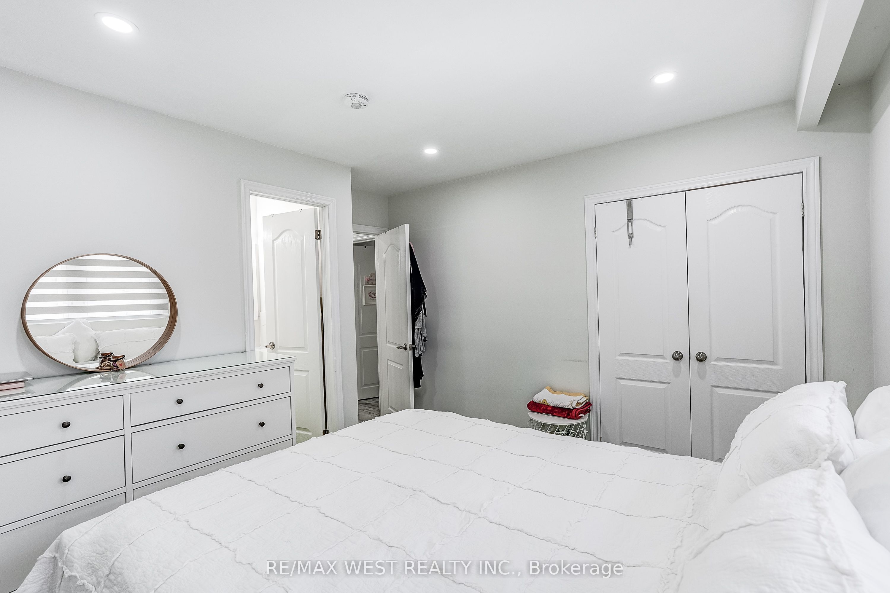19 Archway Crescent Property Photo 22
