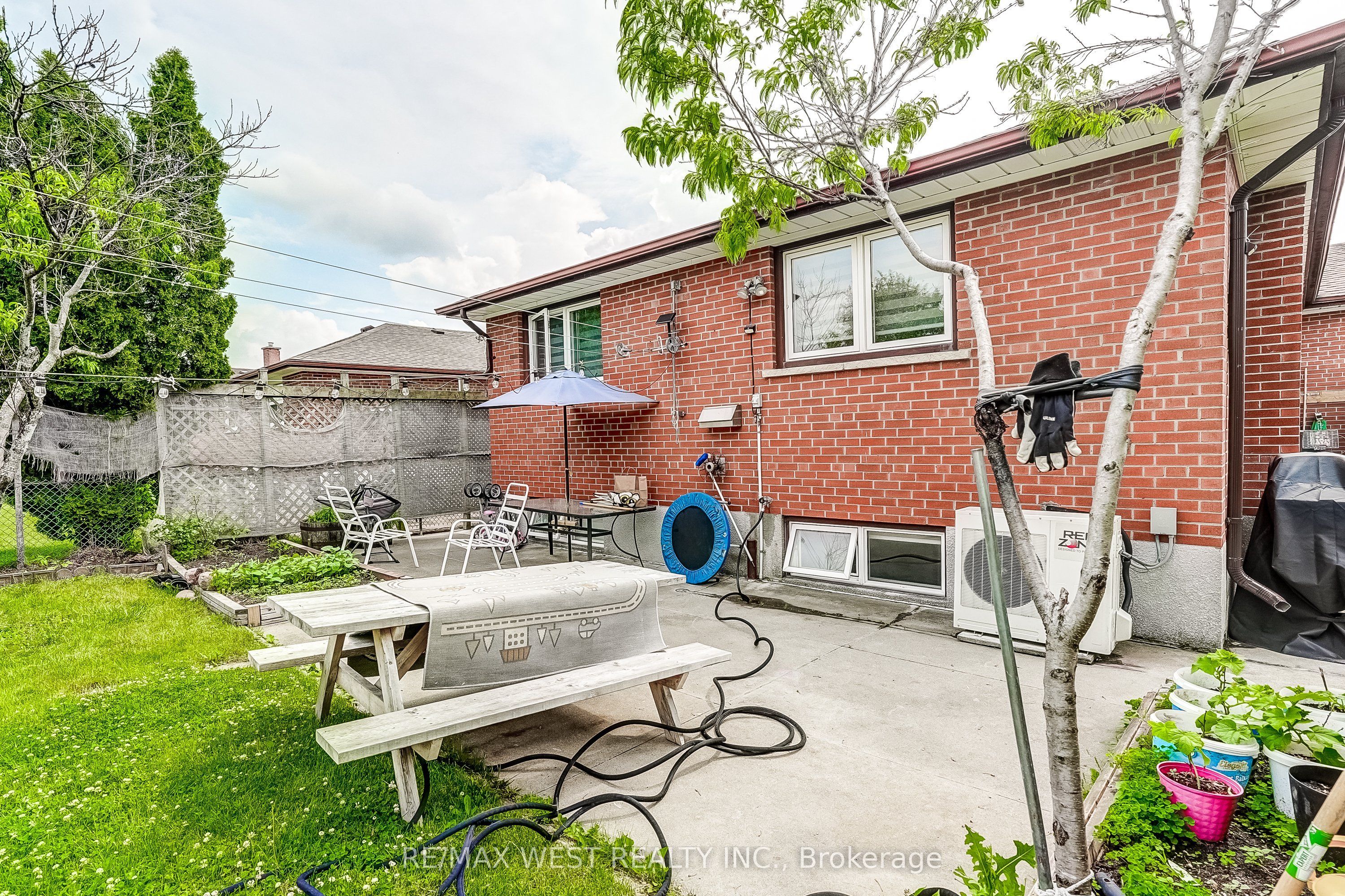 19 Archway Crescent Property Photo 47