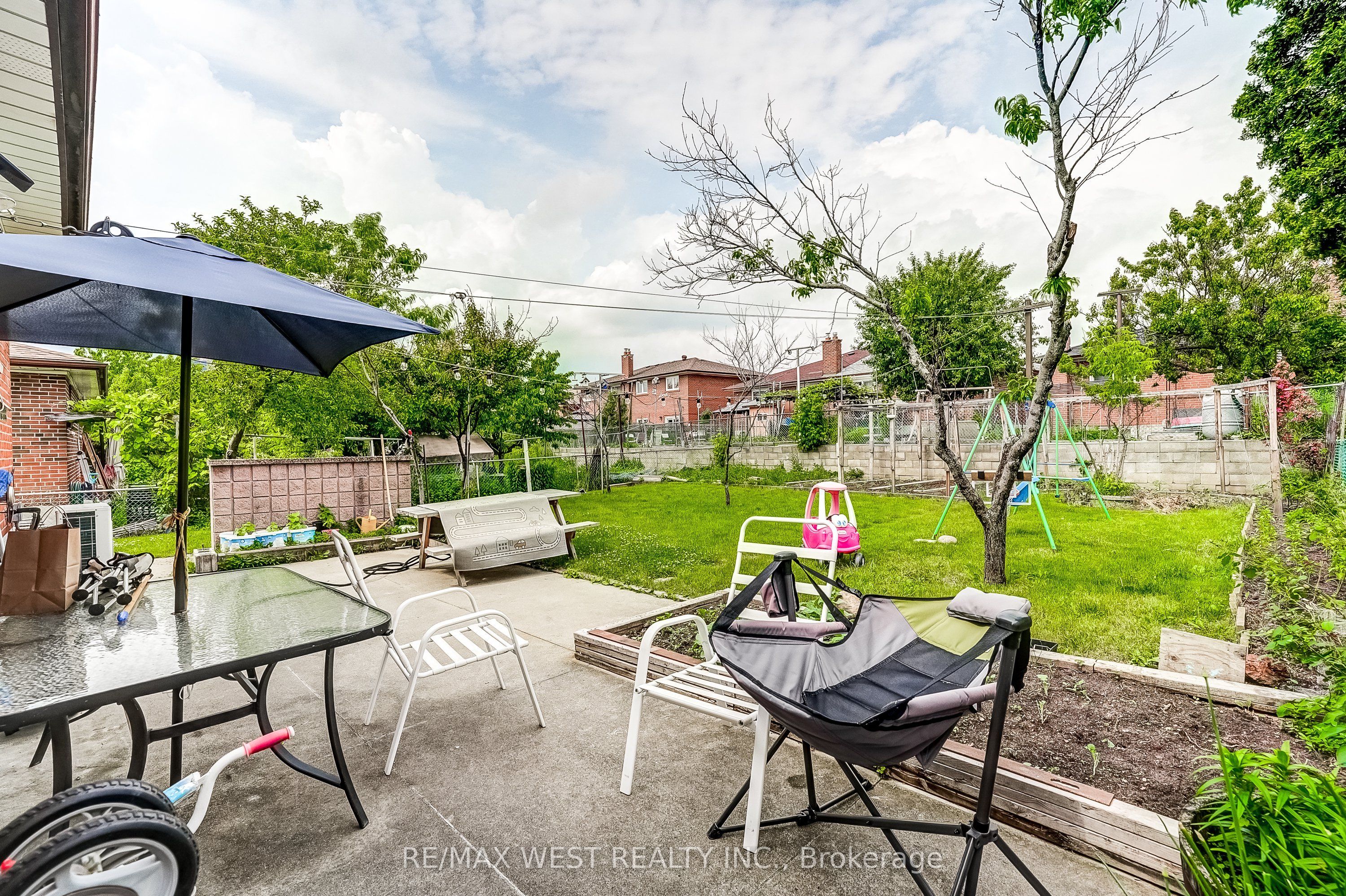 19 Archway Crescent Property Photo 49