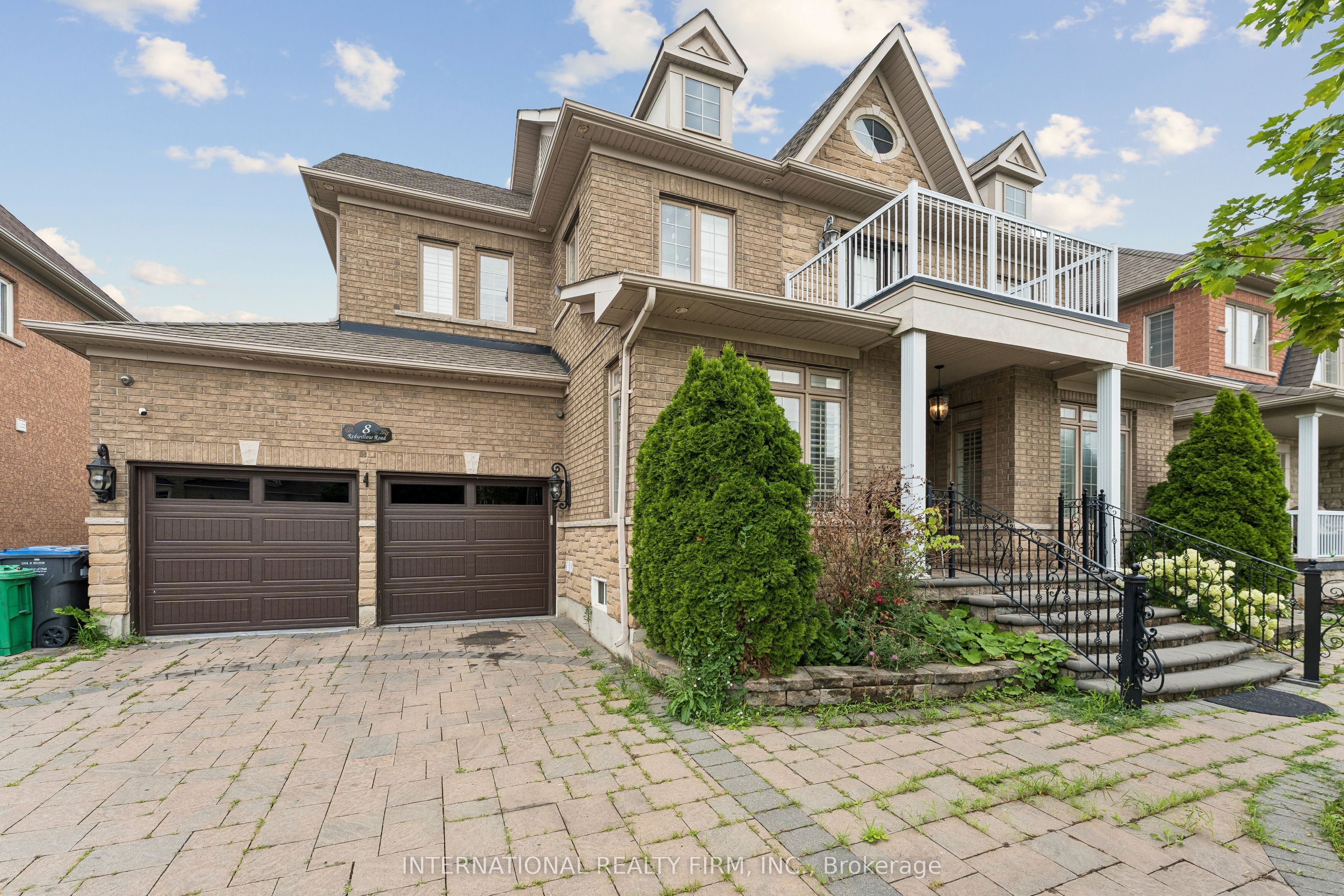 8 Redwillow Road Property Photo 1