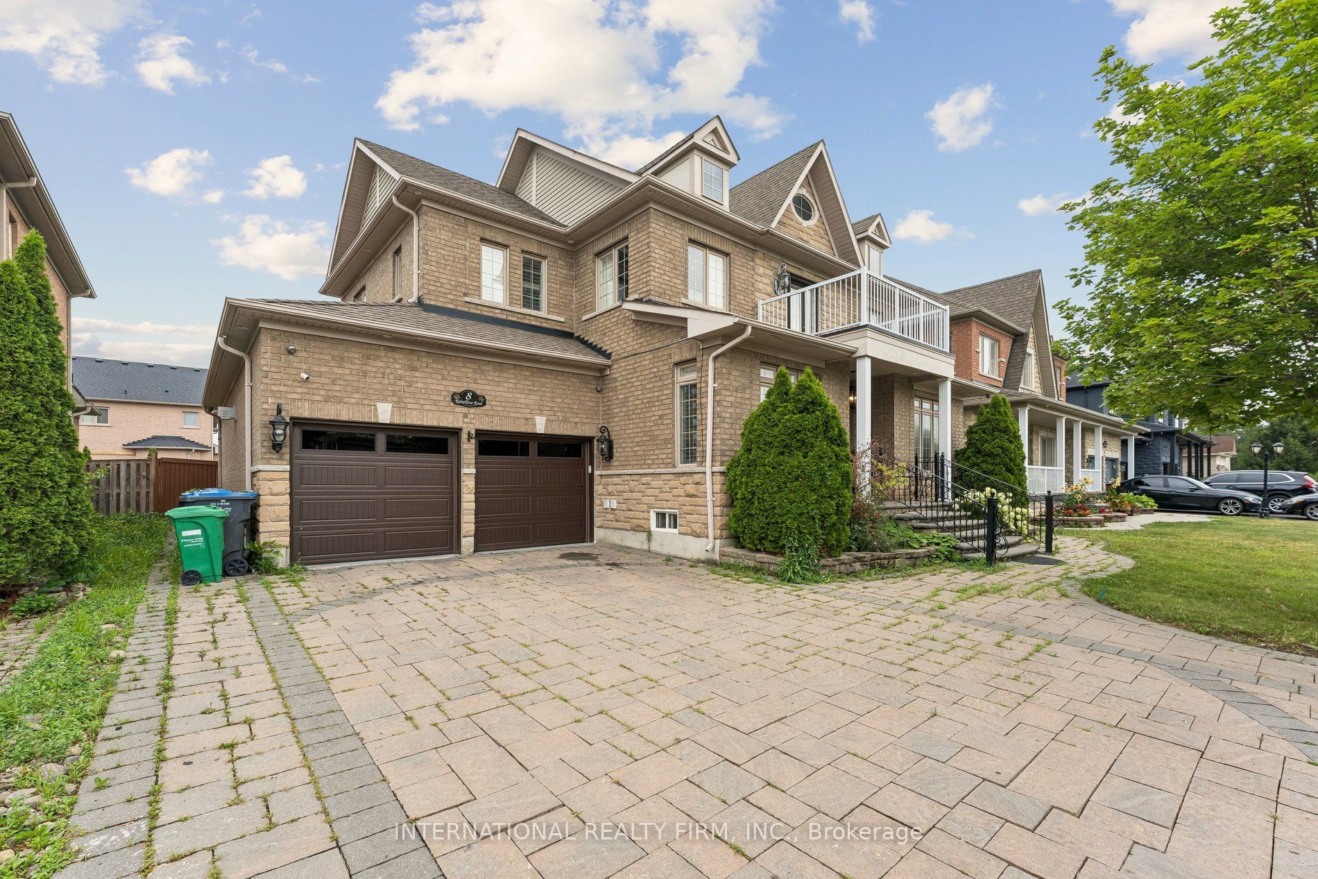 8 Redwillow Road Property Photo 2
