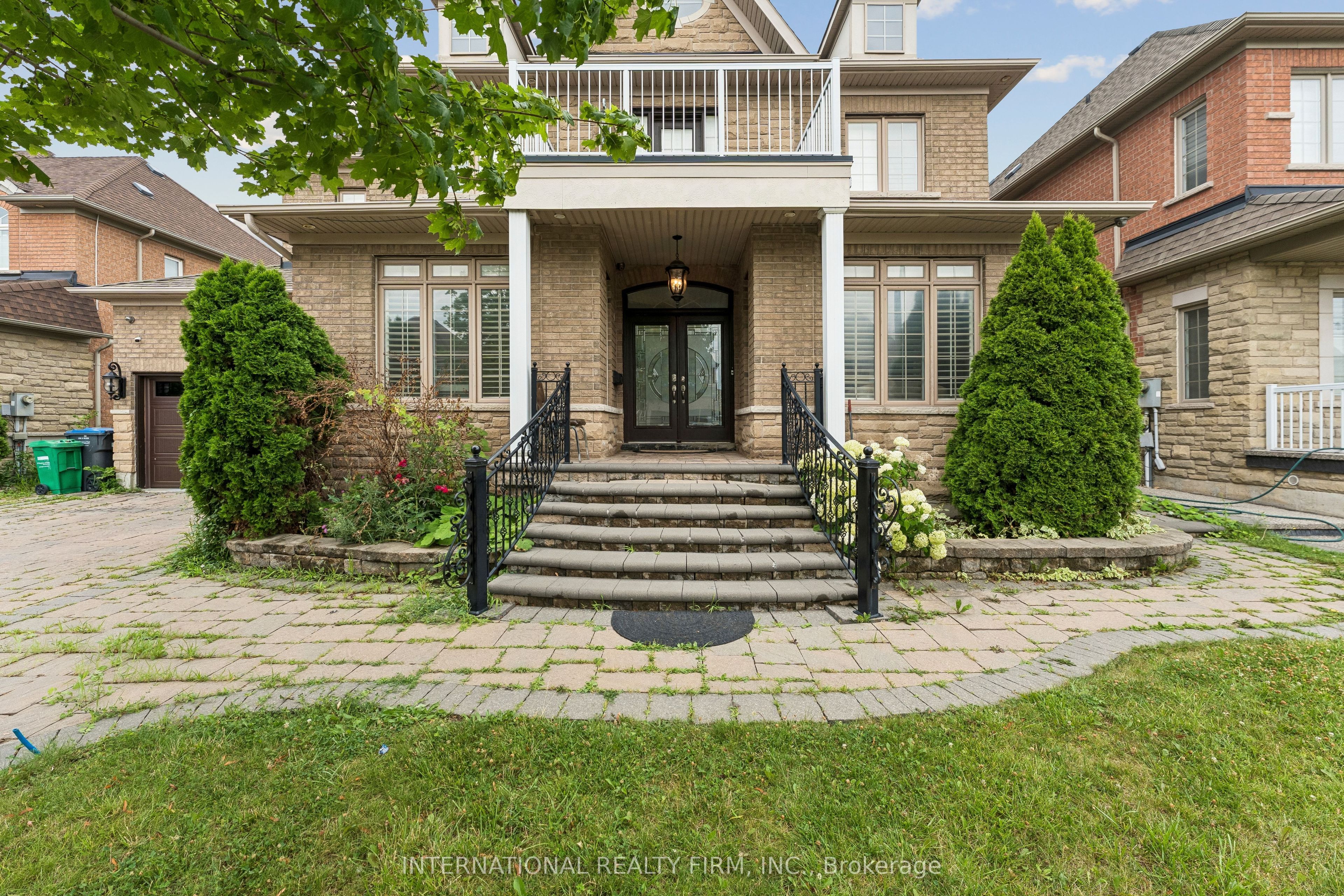 8 Redwillow Road Property Photo 3