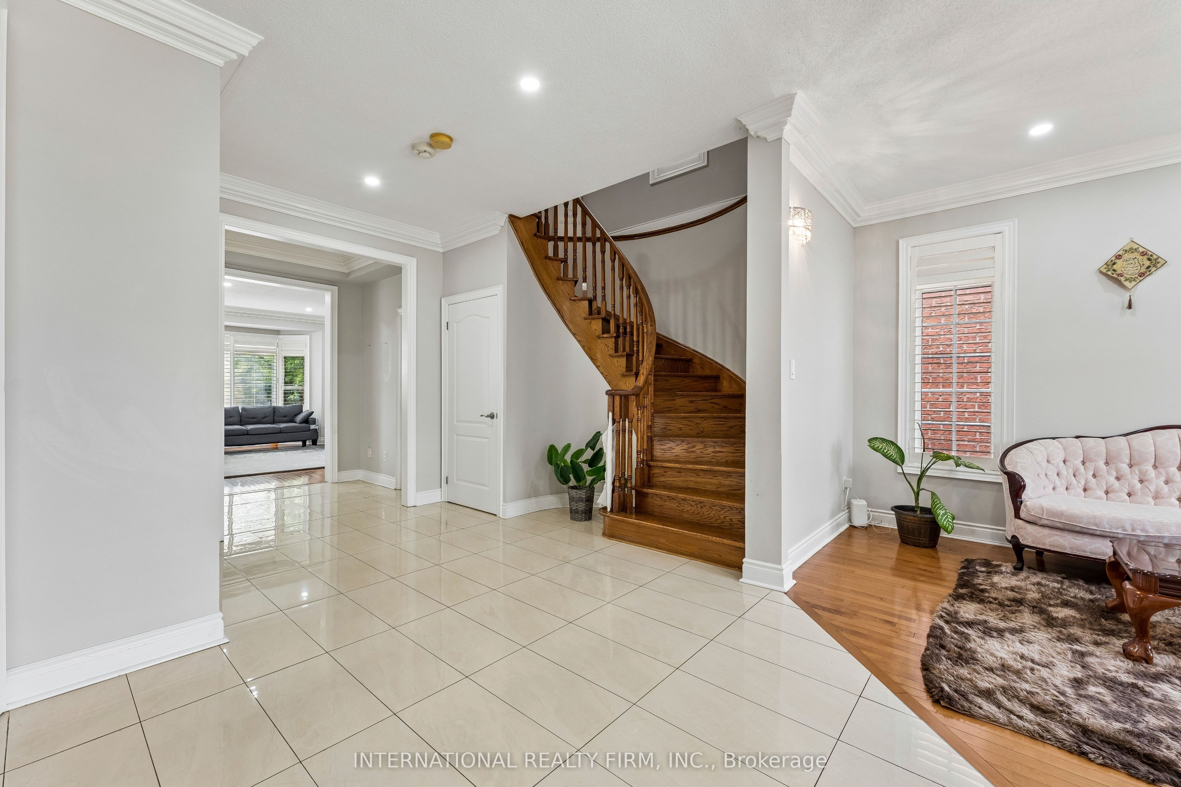 8 Redwillow Road Property Photo 6