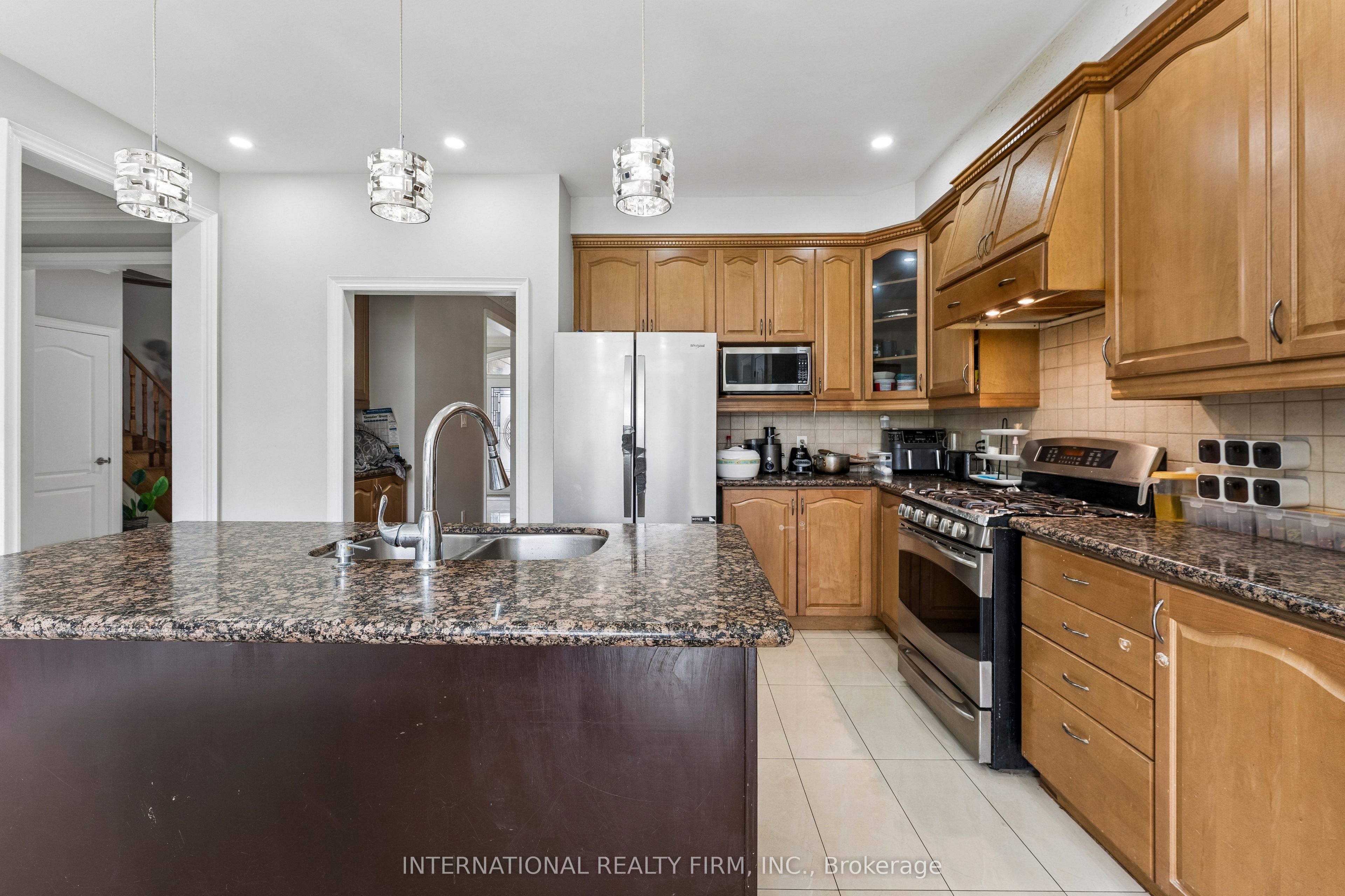 8 Redwillow Road Property Photo 9