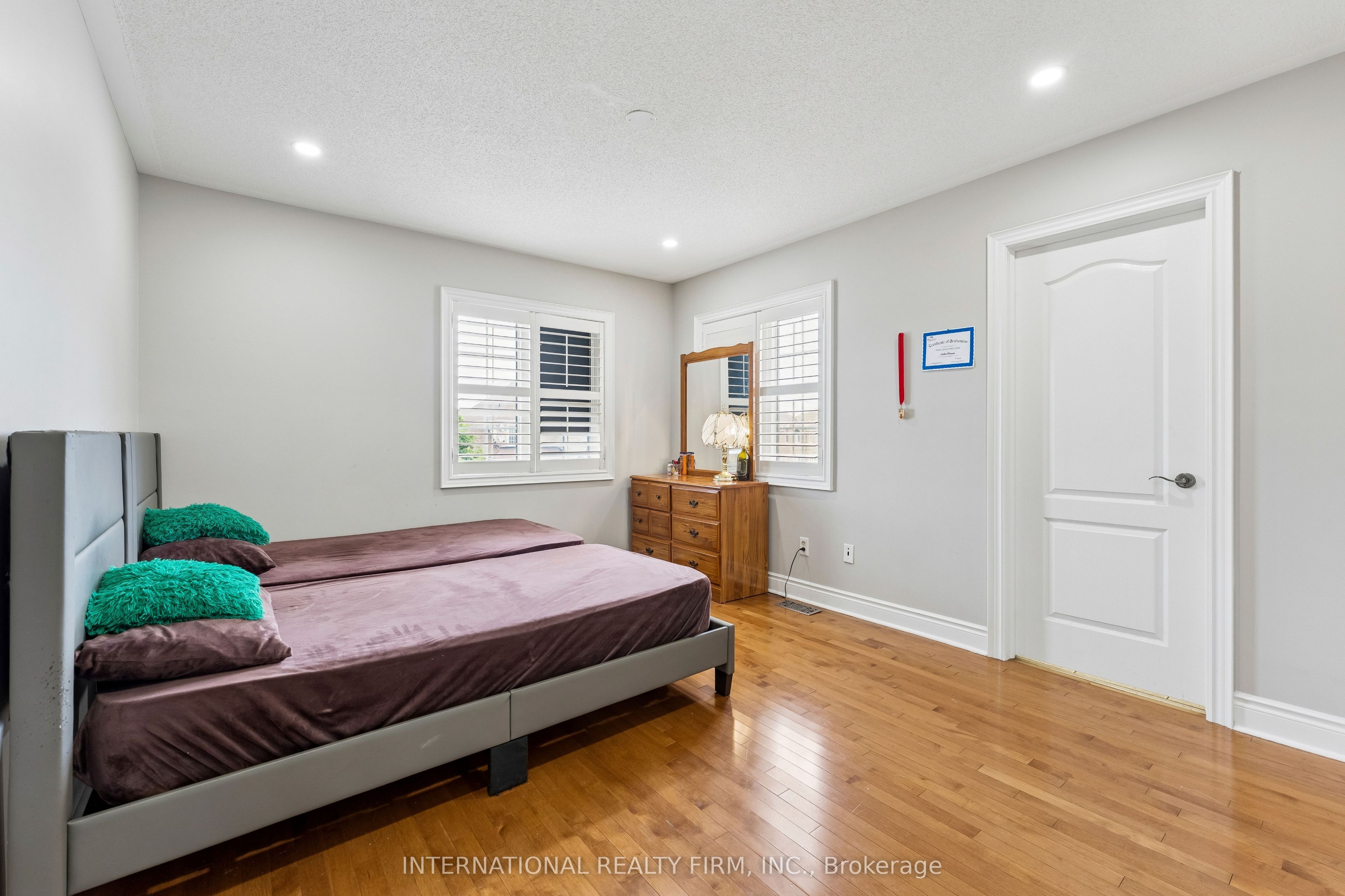 8 Redwillow Road Property Photo 26