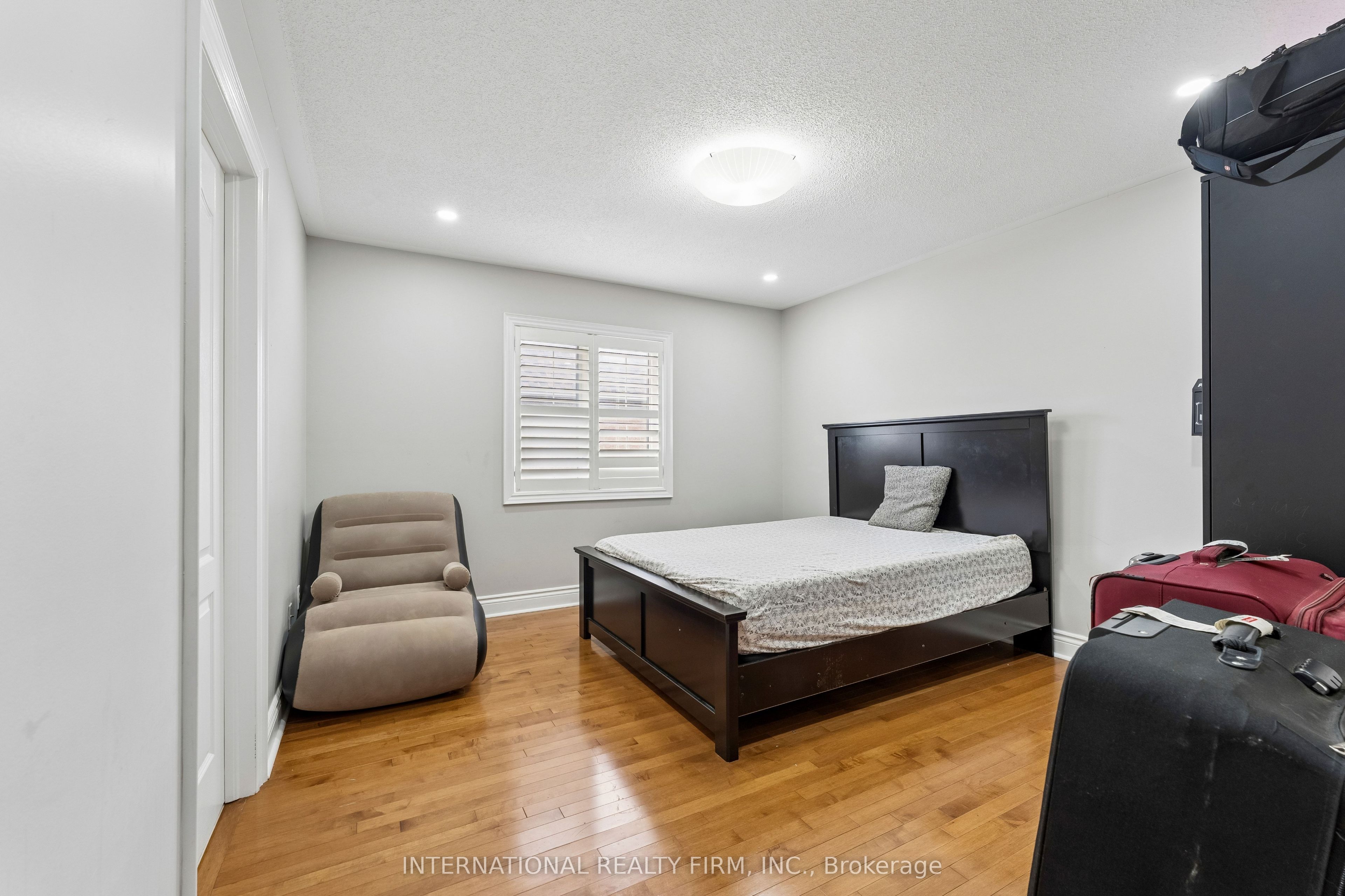 8 Redwillow Road Property Photo 27