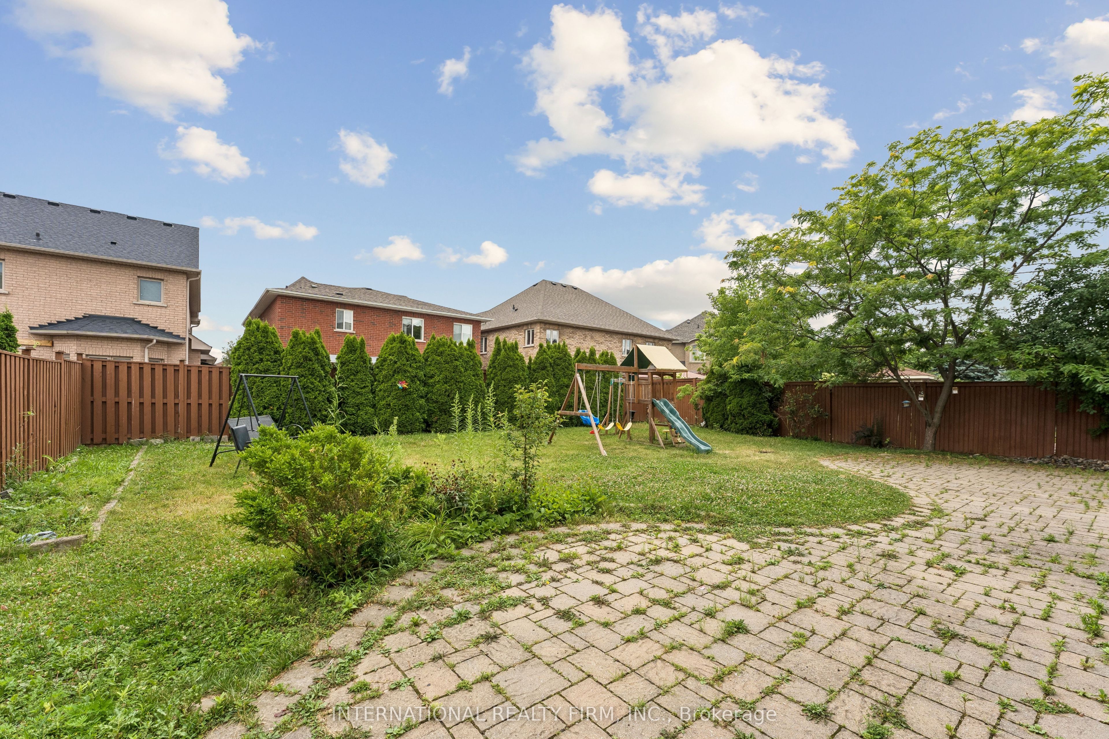 8 Redwillow Road Property Photo 29