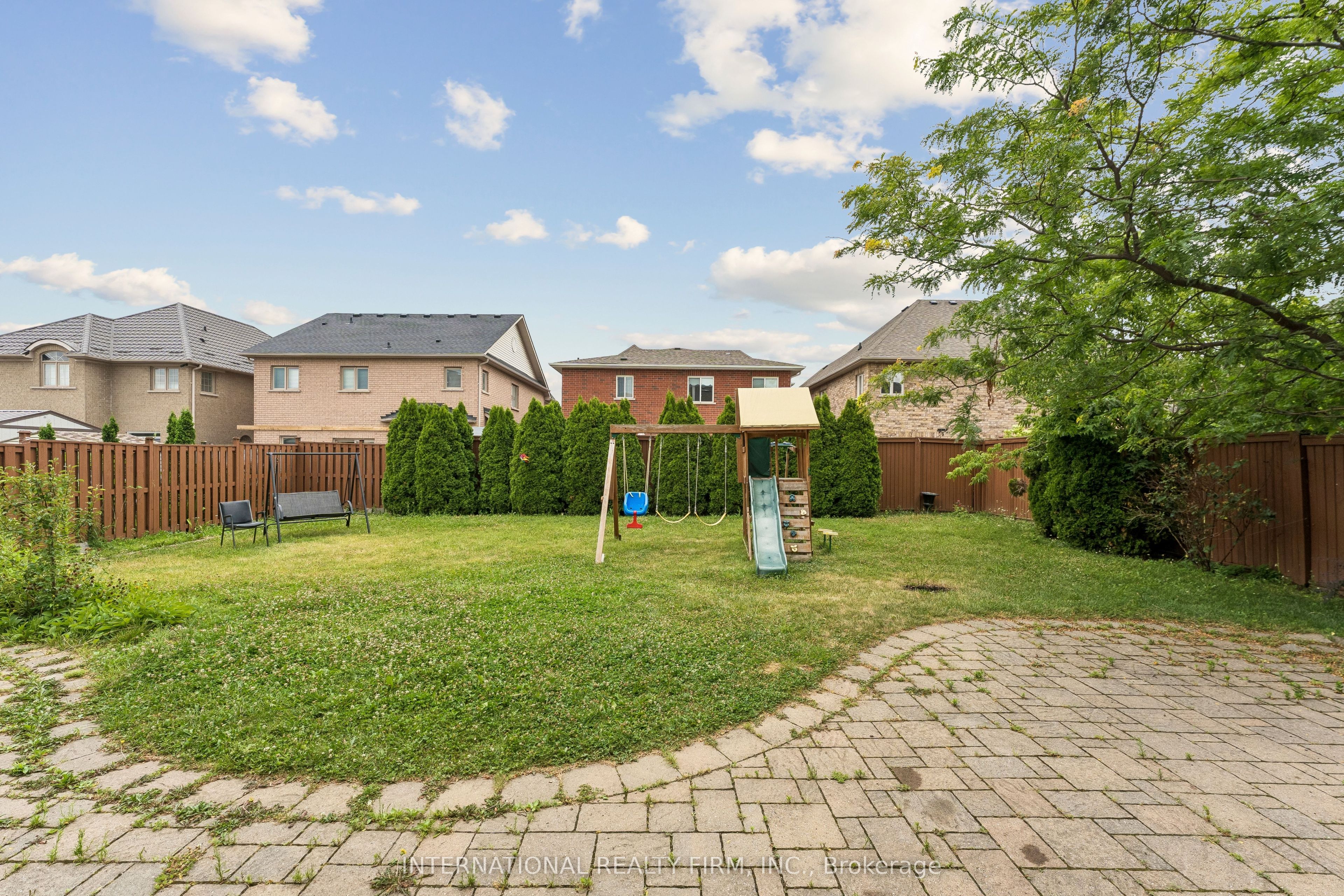 8 Redwillow Road Property Photo 30