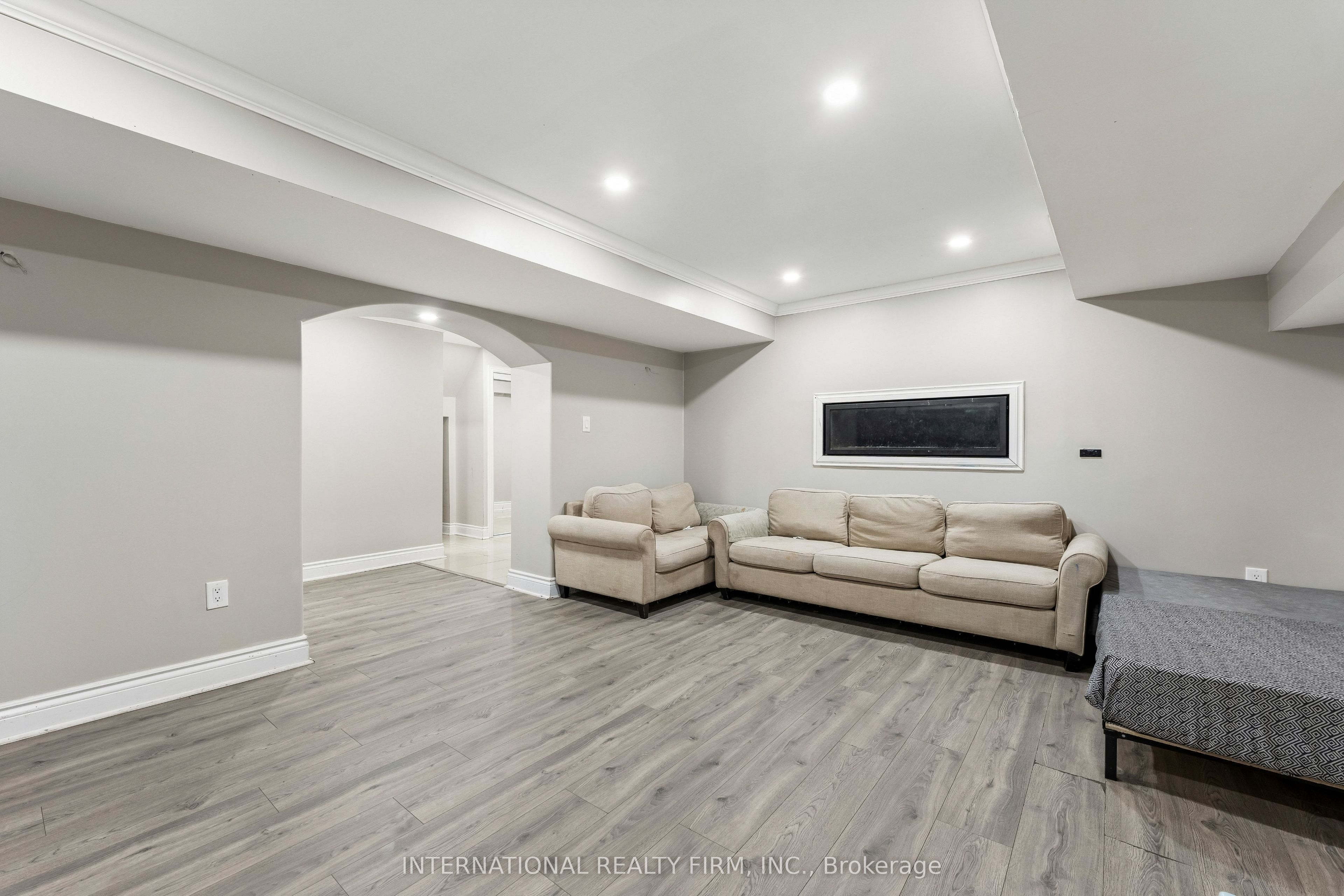8 Redwillow Road Property Photo 35