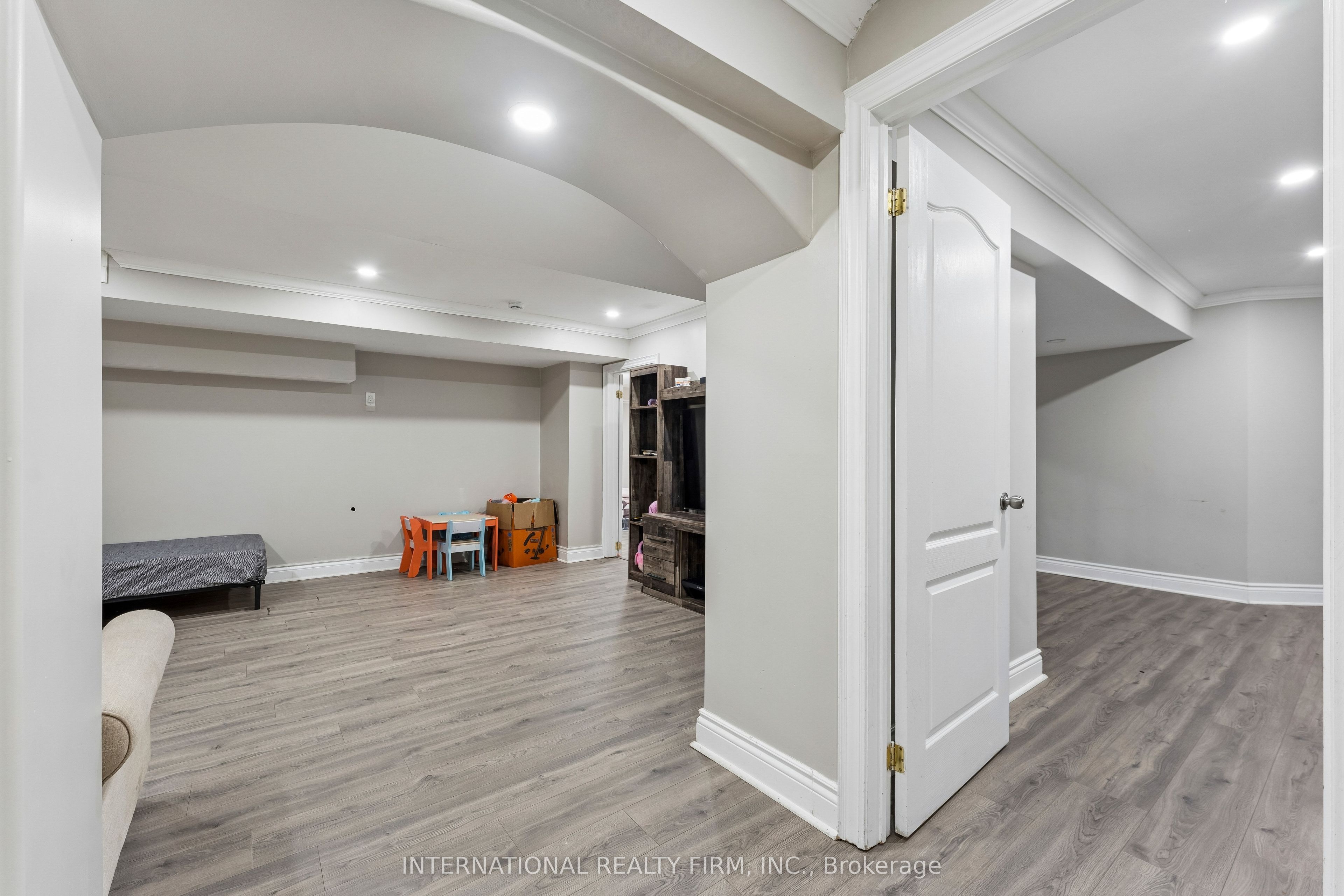 8 Redwillow Road Property Photo 36