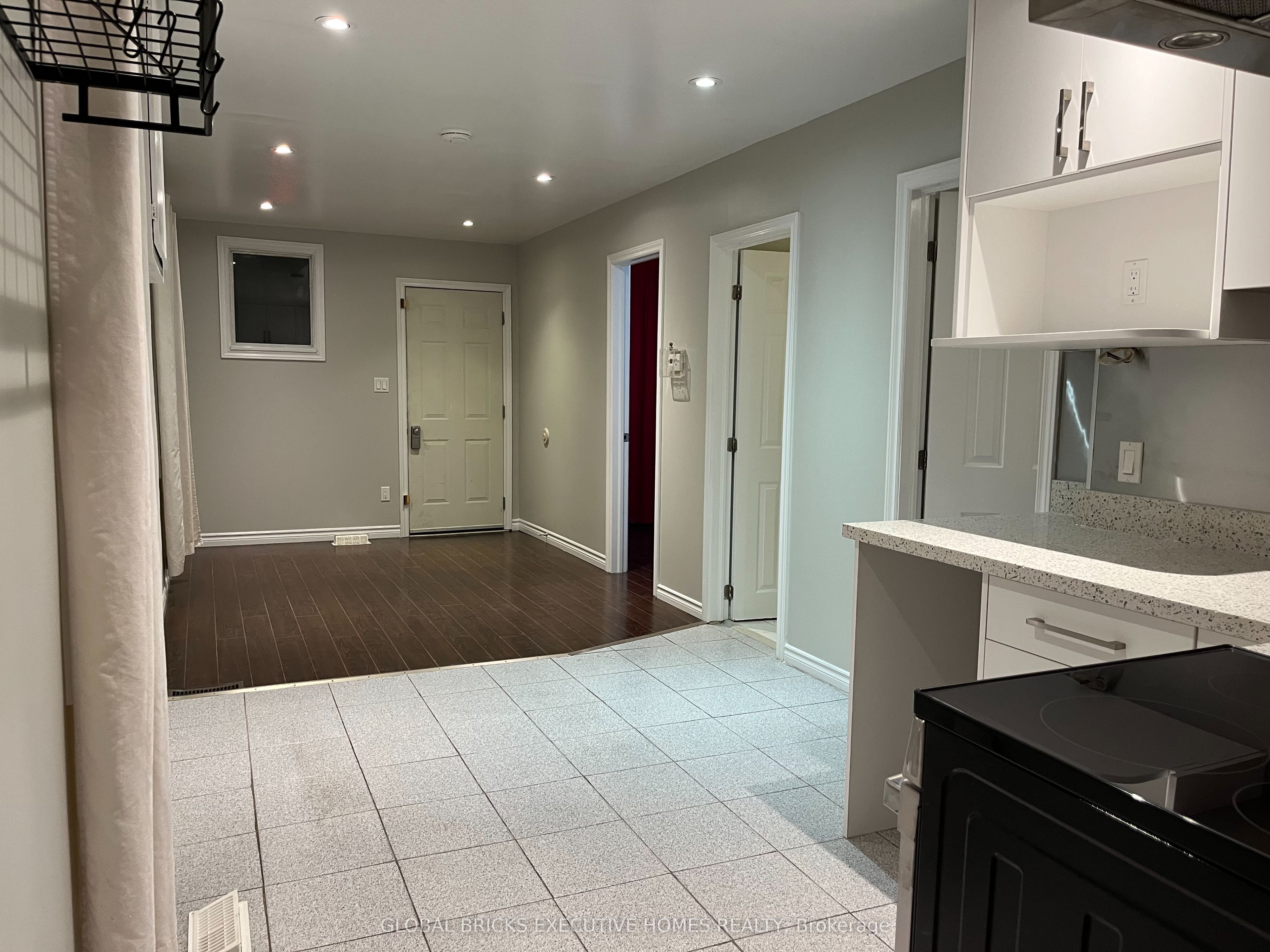 367 Kipling Avenue Property Photo 2