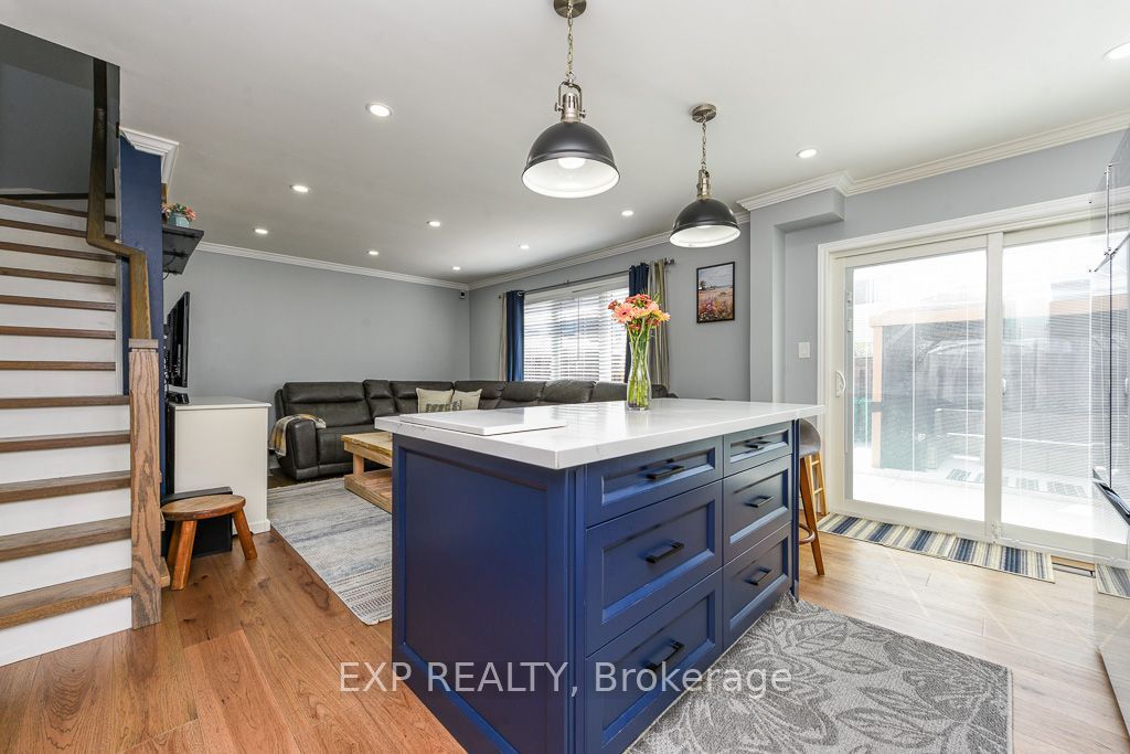 65 Jessop Drive Property Photo 6