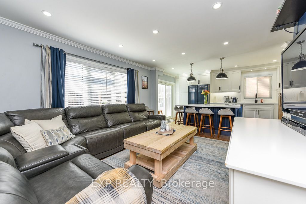 65 Jessop Drive Property Photo 8