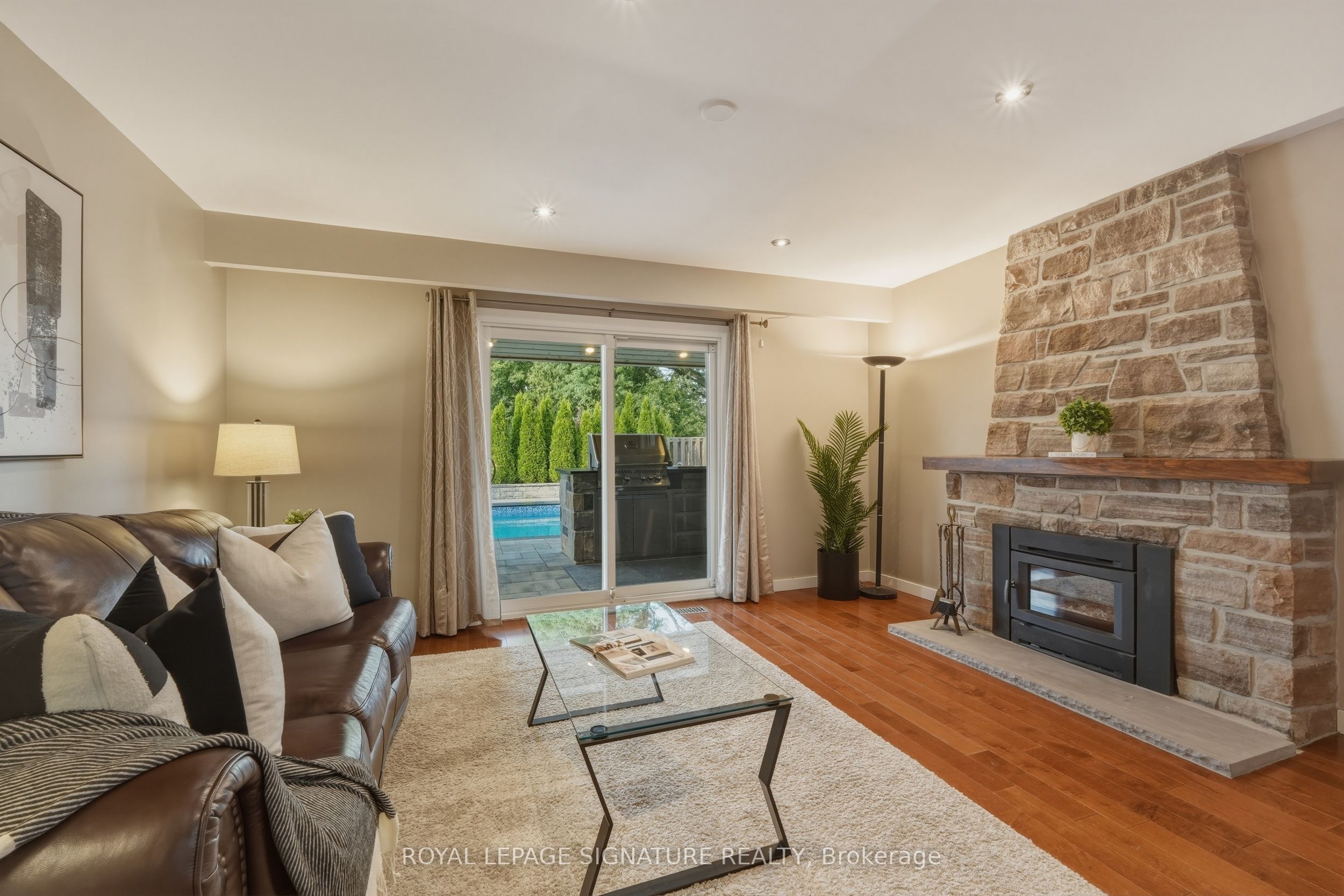 1843 Stonepath Crescent Property Photo 24