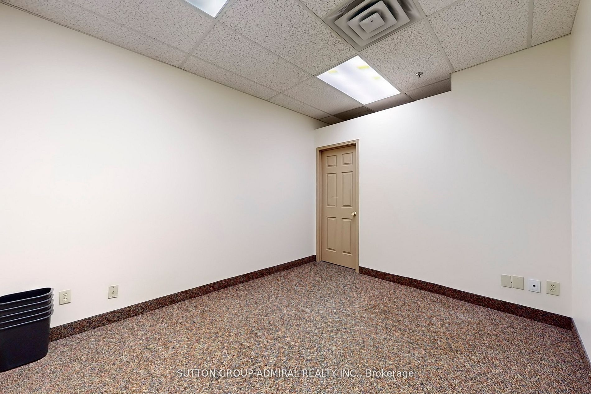 134 Main Street 2nd Flr Property Photo 45