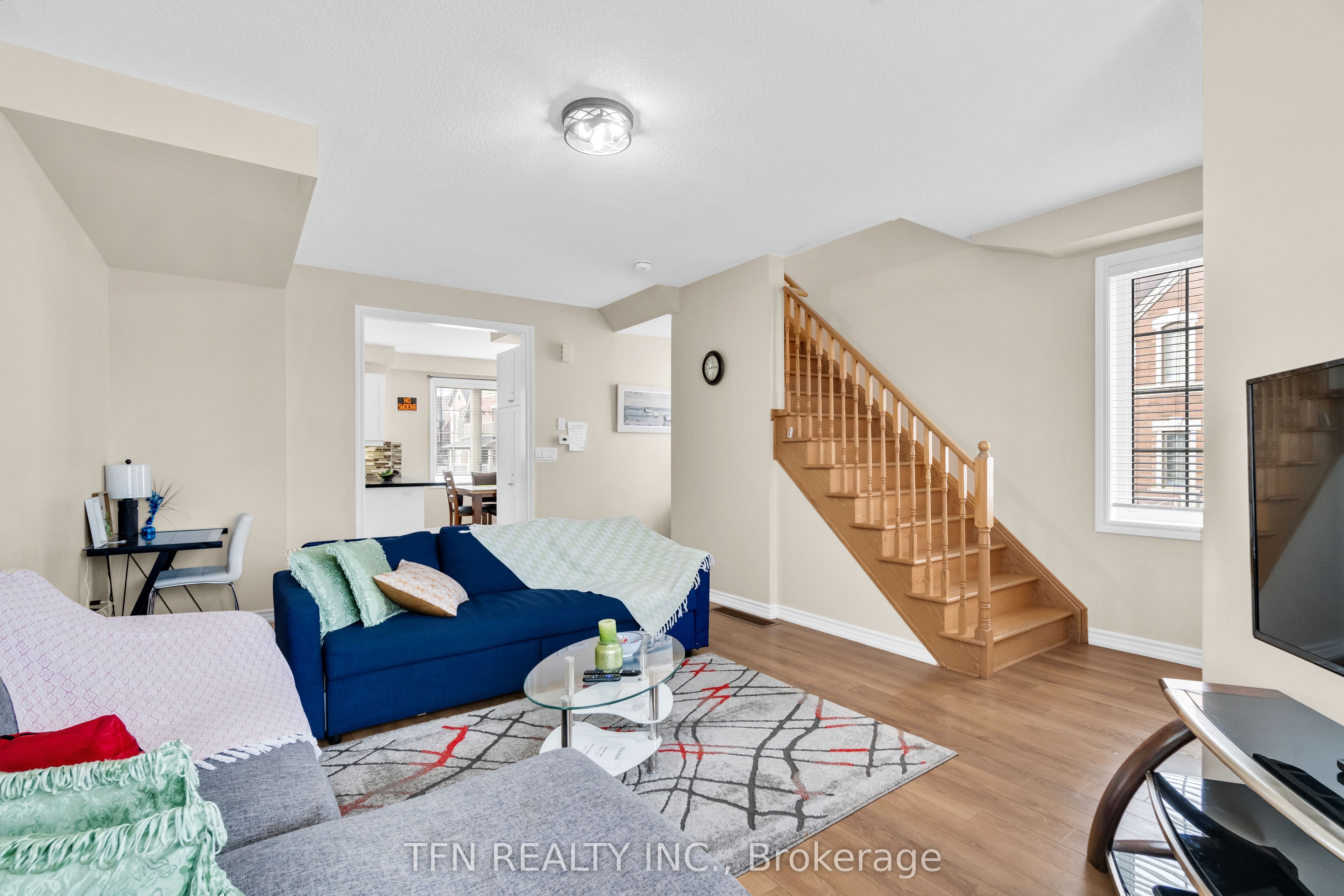 2 Shiff Crescent Property Photo 9