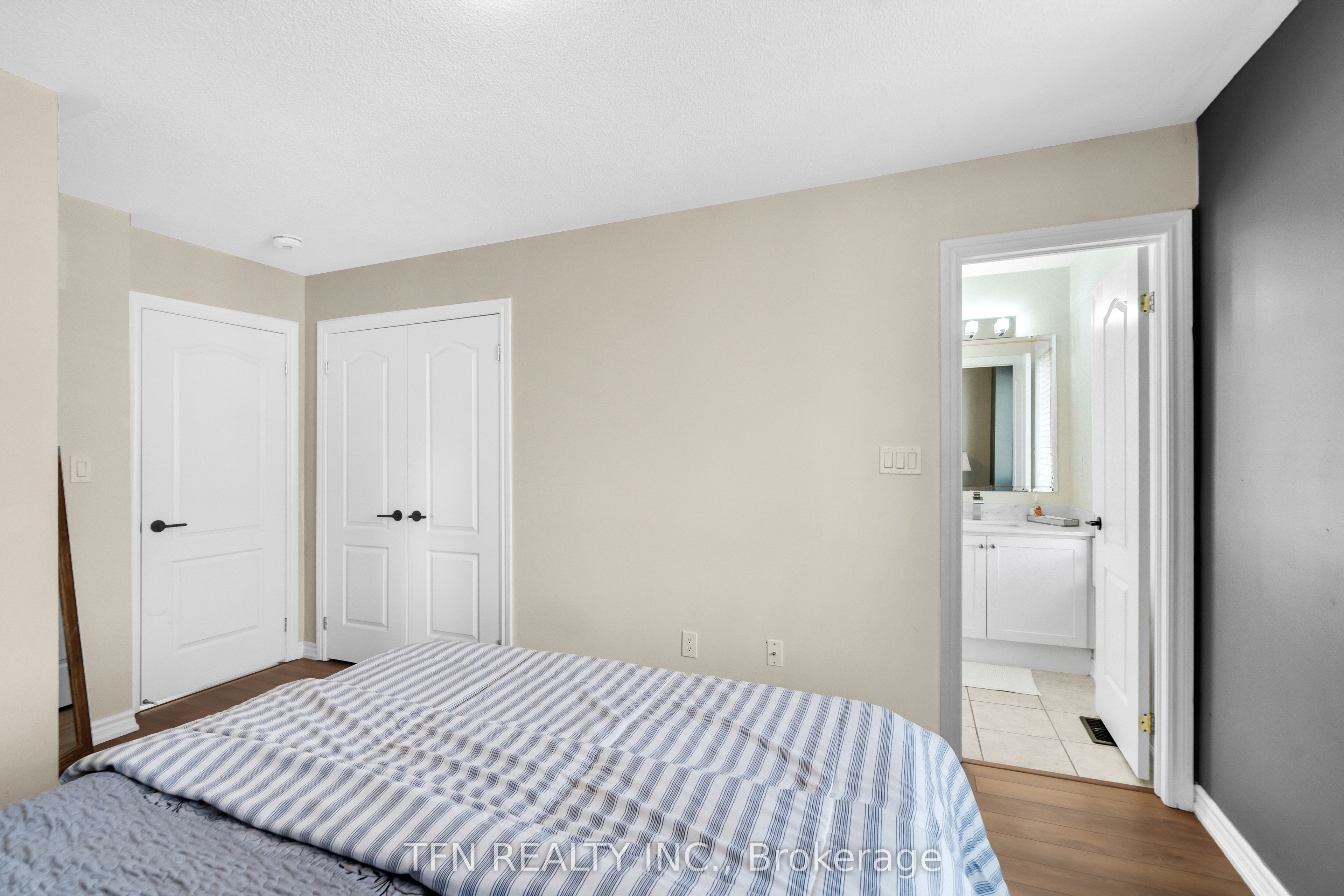2 Shiff Crescent Property Photo 33