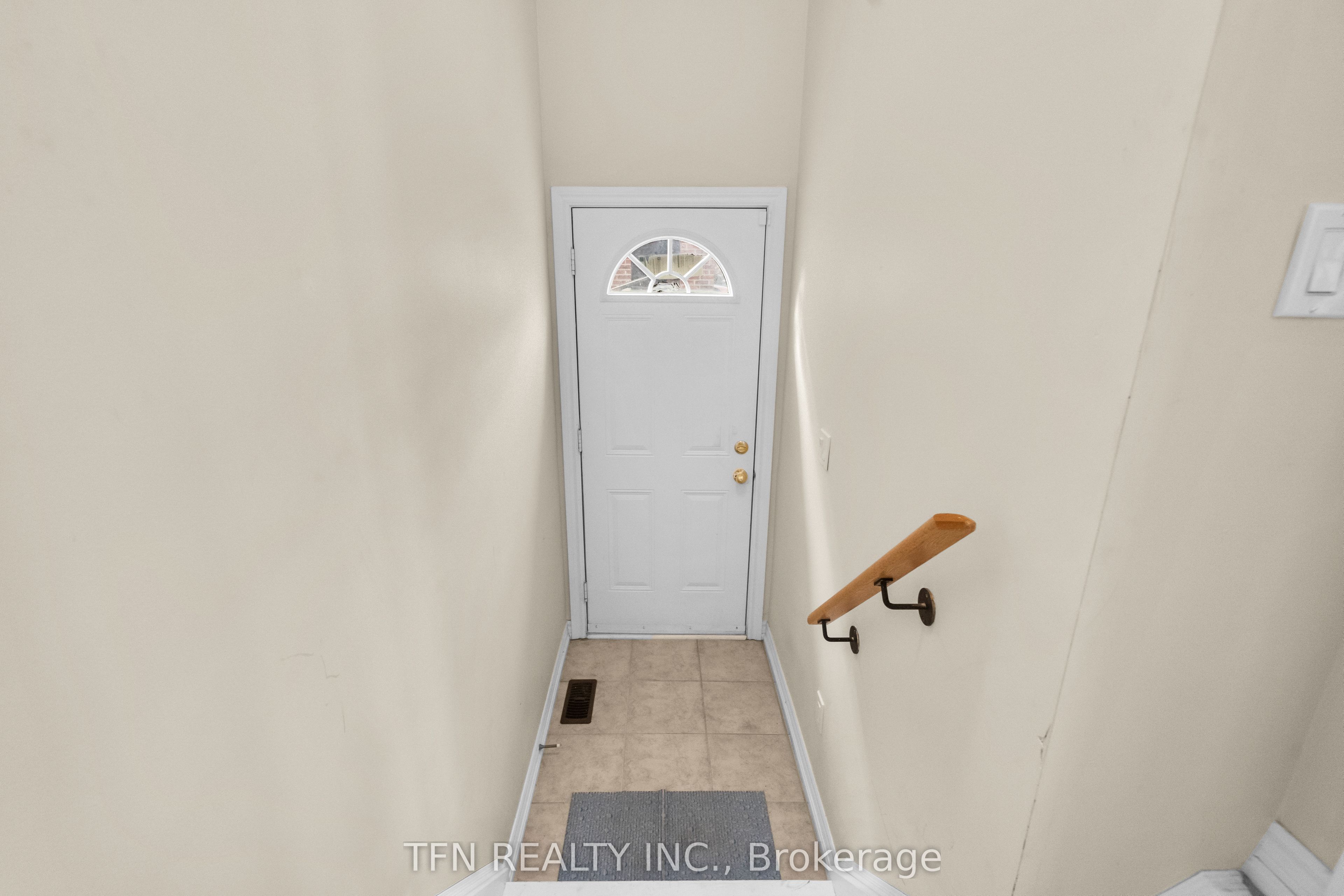 2 Shiff Crescent Property Photo 37