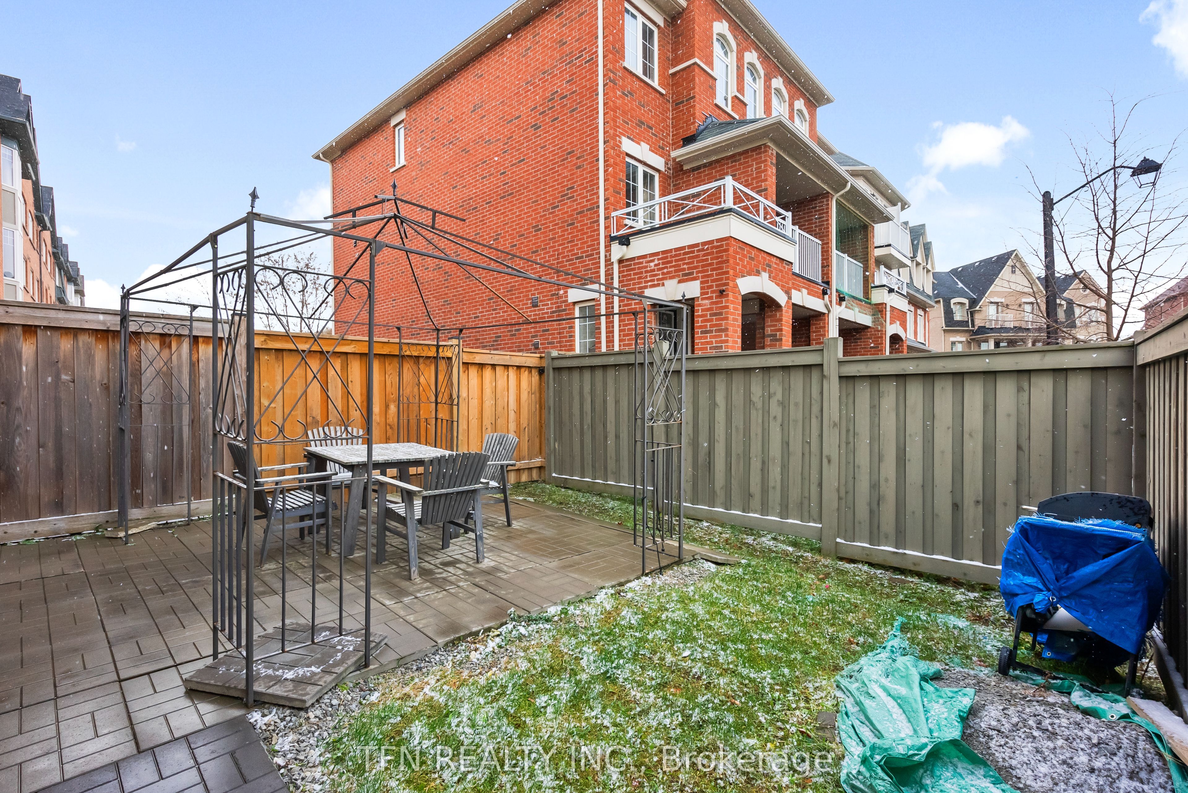 2 Shiff Crescent Property Photo 41