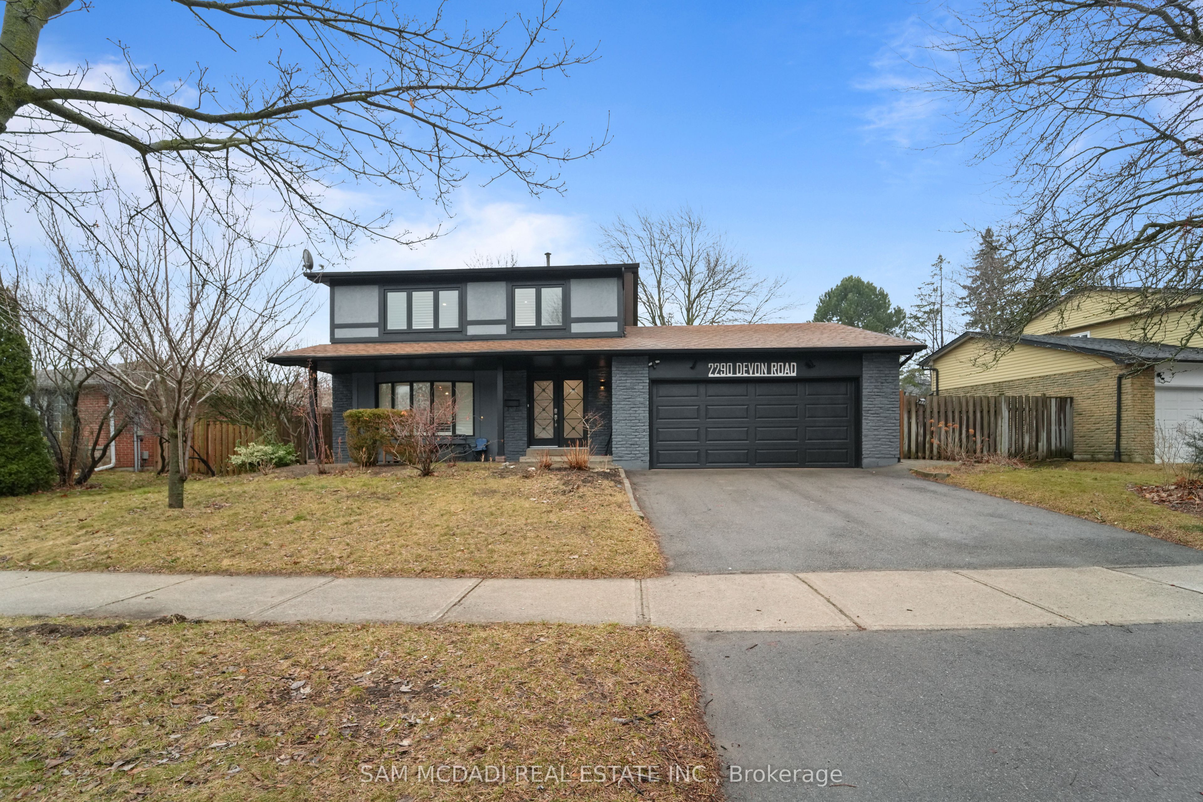 2290 Devon Road Property Photo 1