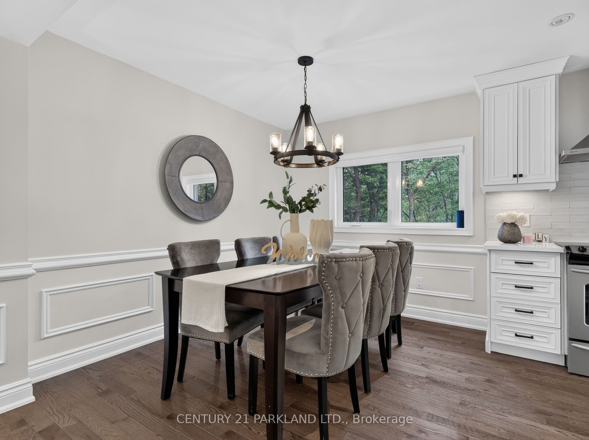 1302 Hillview Crescent Property Photo 8