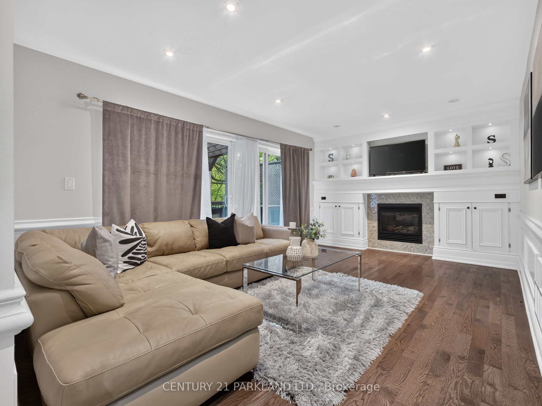 1302 Hillview Crescent Property Photo 14
