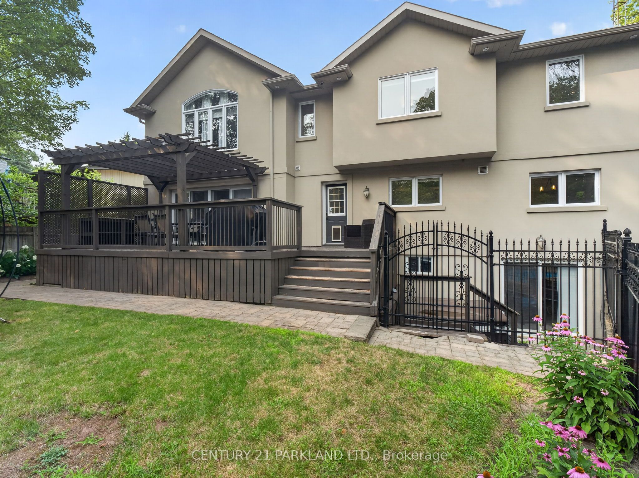 1302 Hillview Crescent Property Photo 50