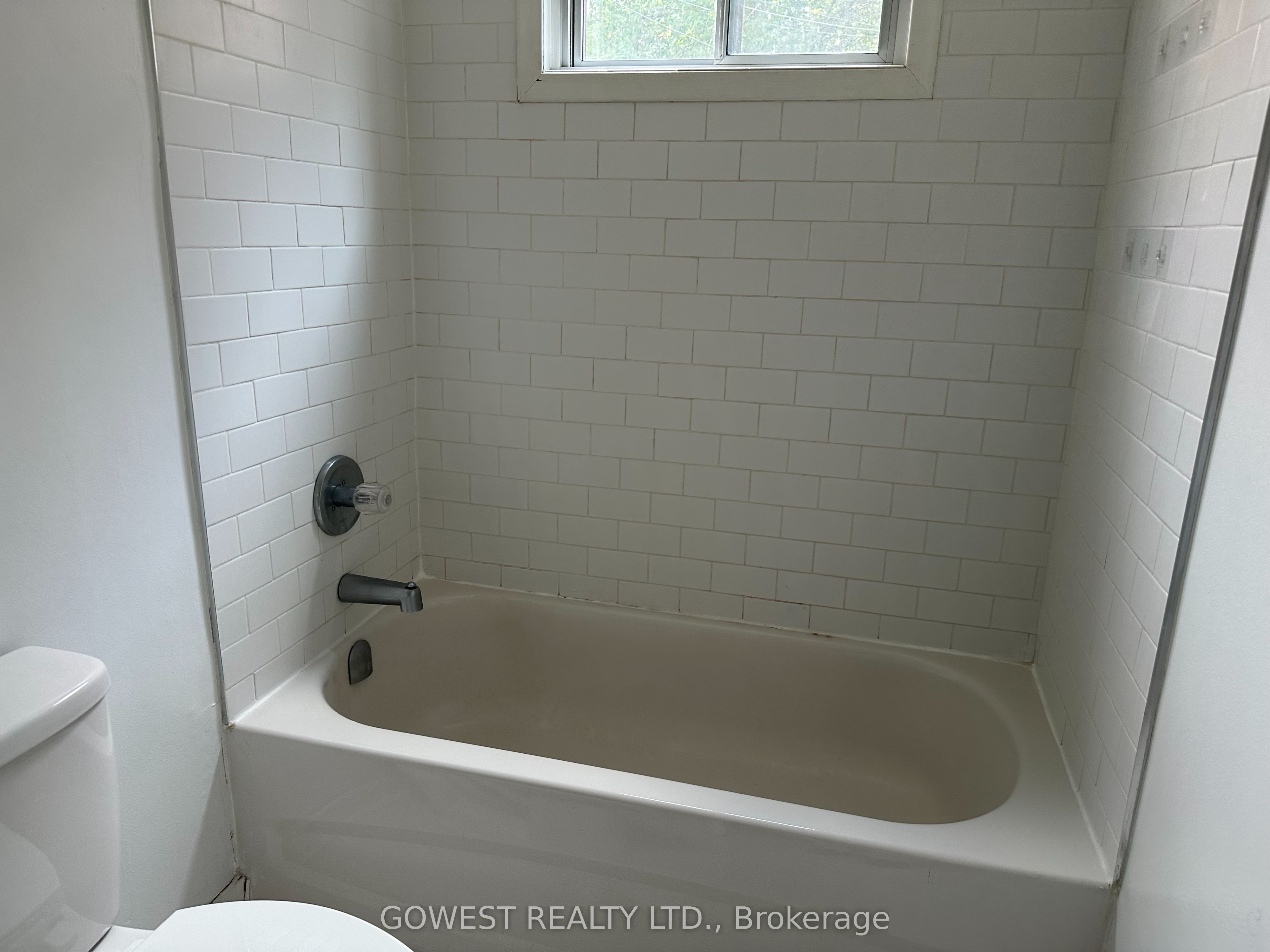 30 Grenadier Road Property Photo 13