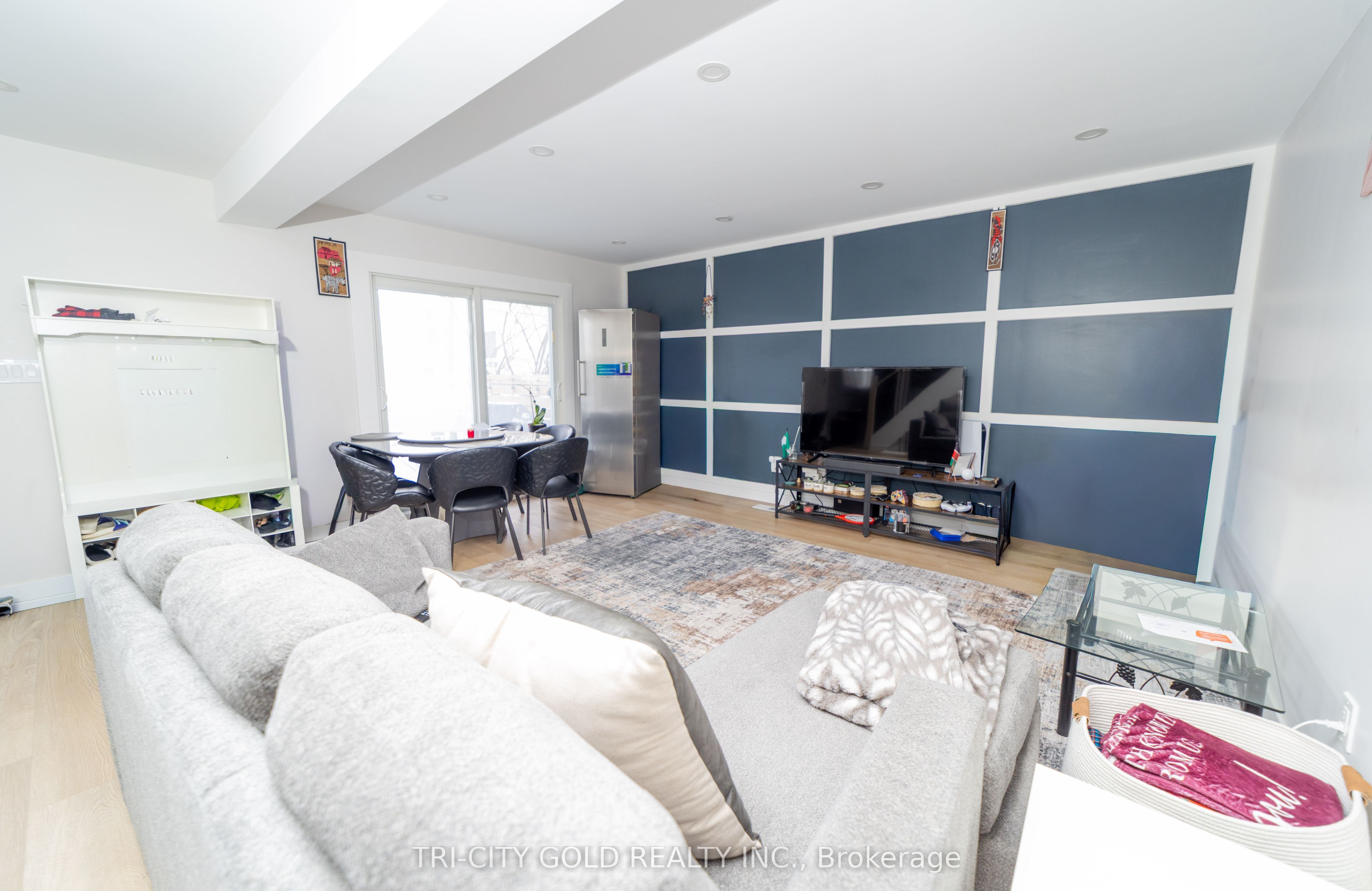 3 Holmstead Court Property Photo 2
