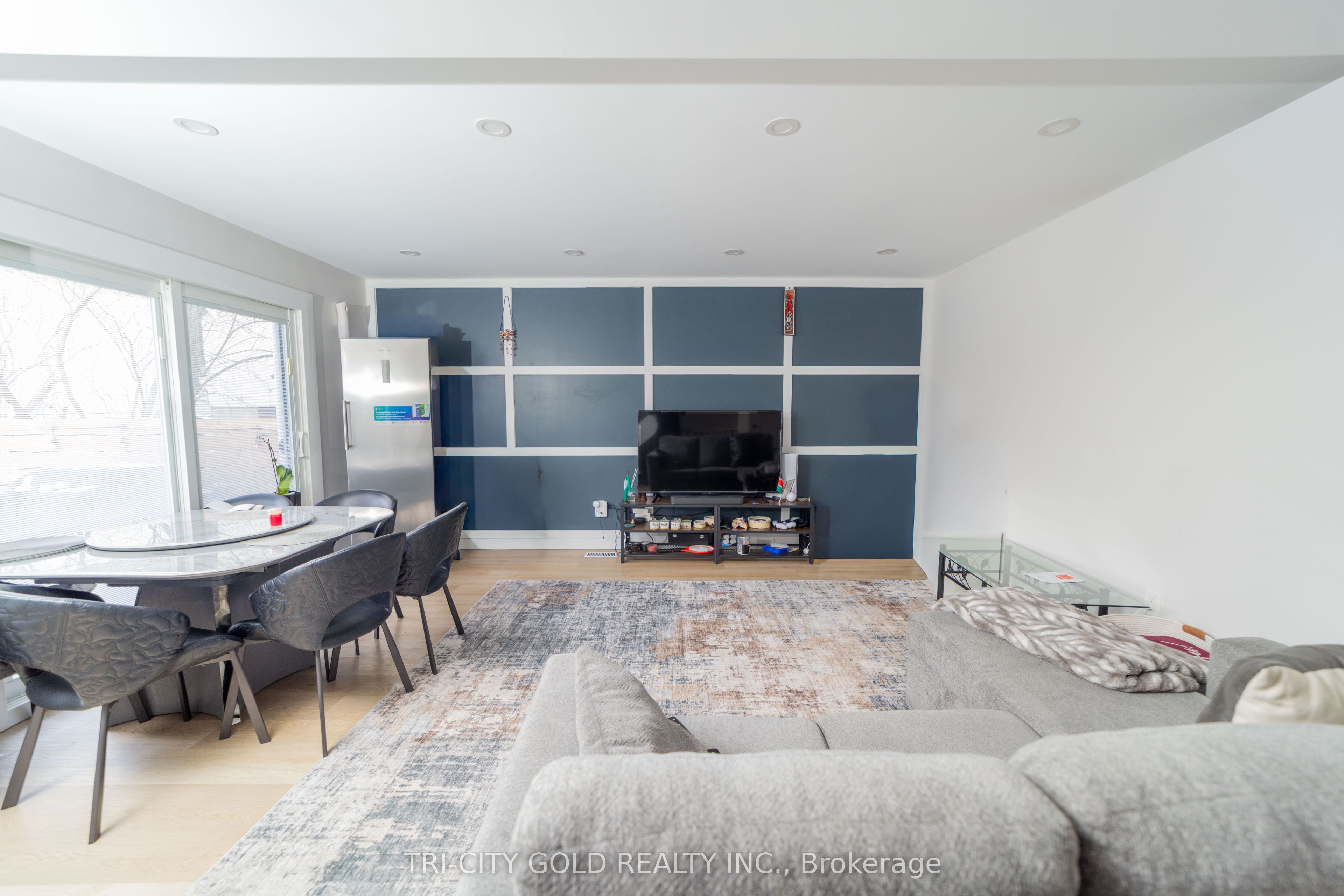 3 Holmstead Court Property Photo 4