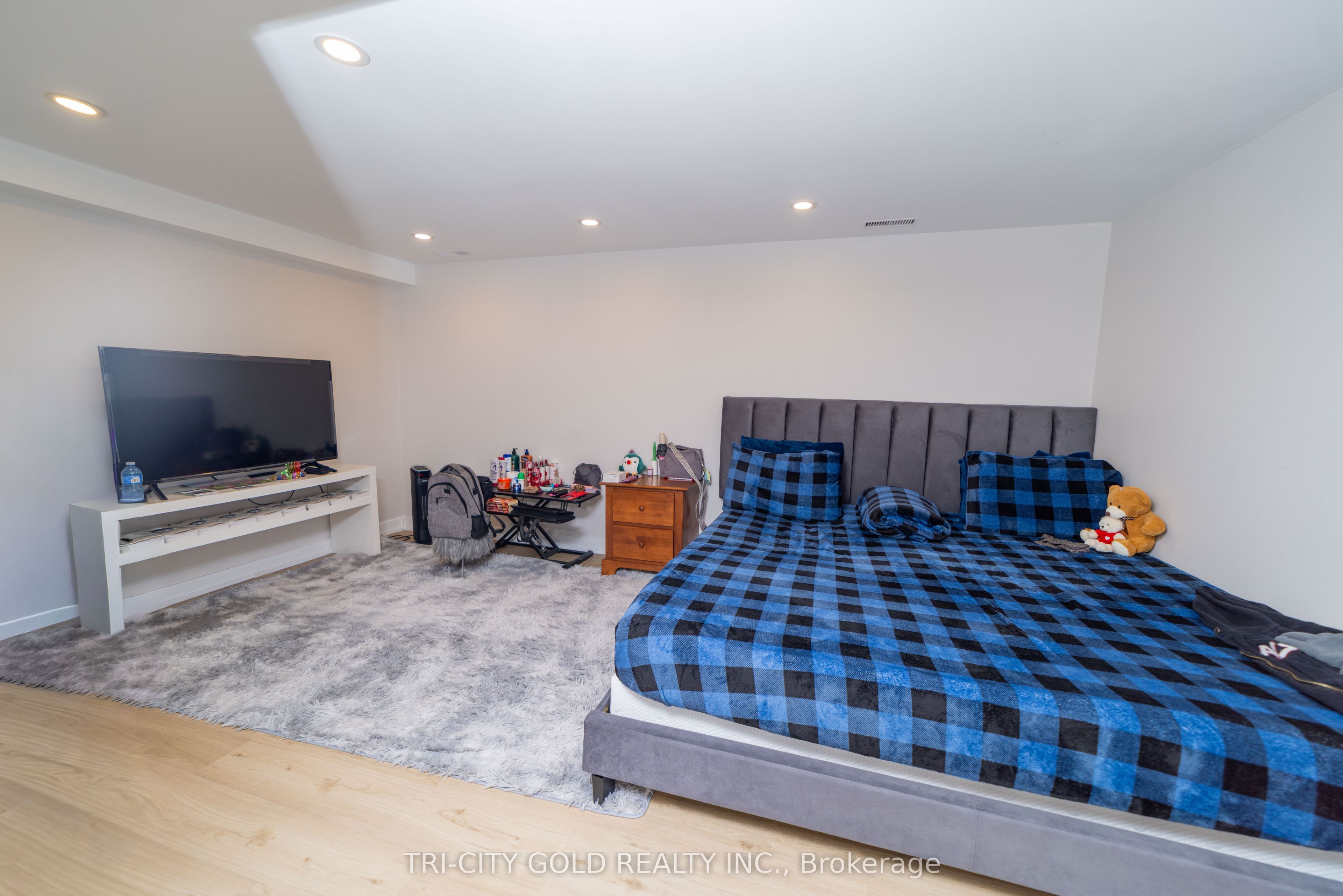 3 Holmstead Court Property Photo 13
