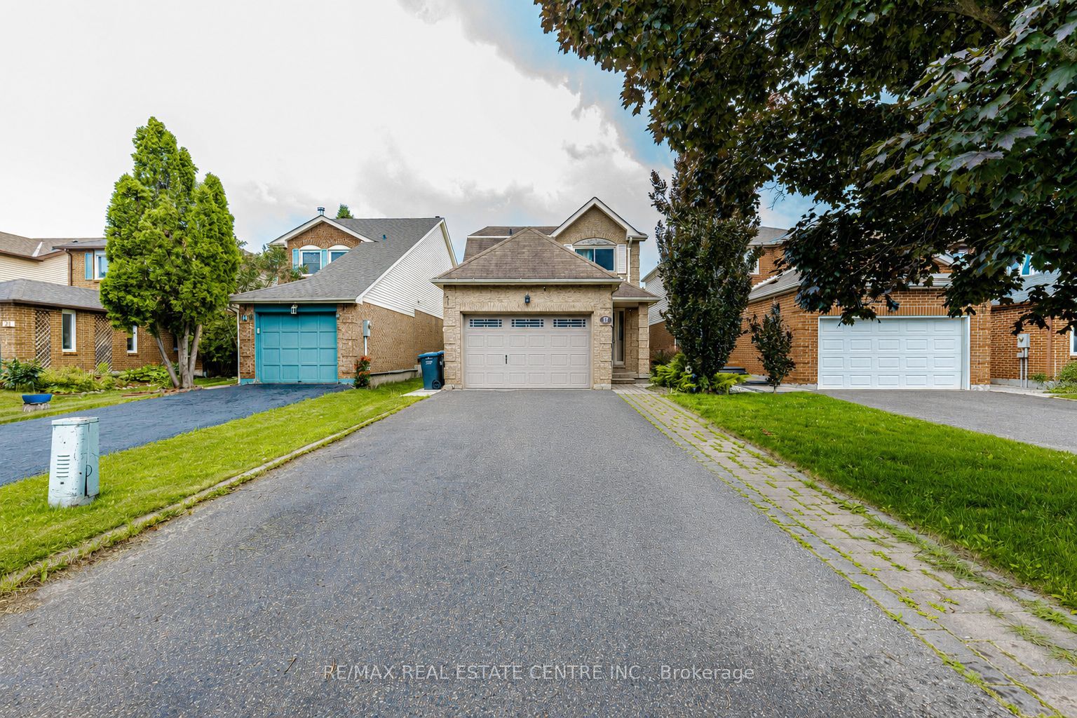 17 Scotia Drive #2 Property Photo 1