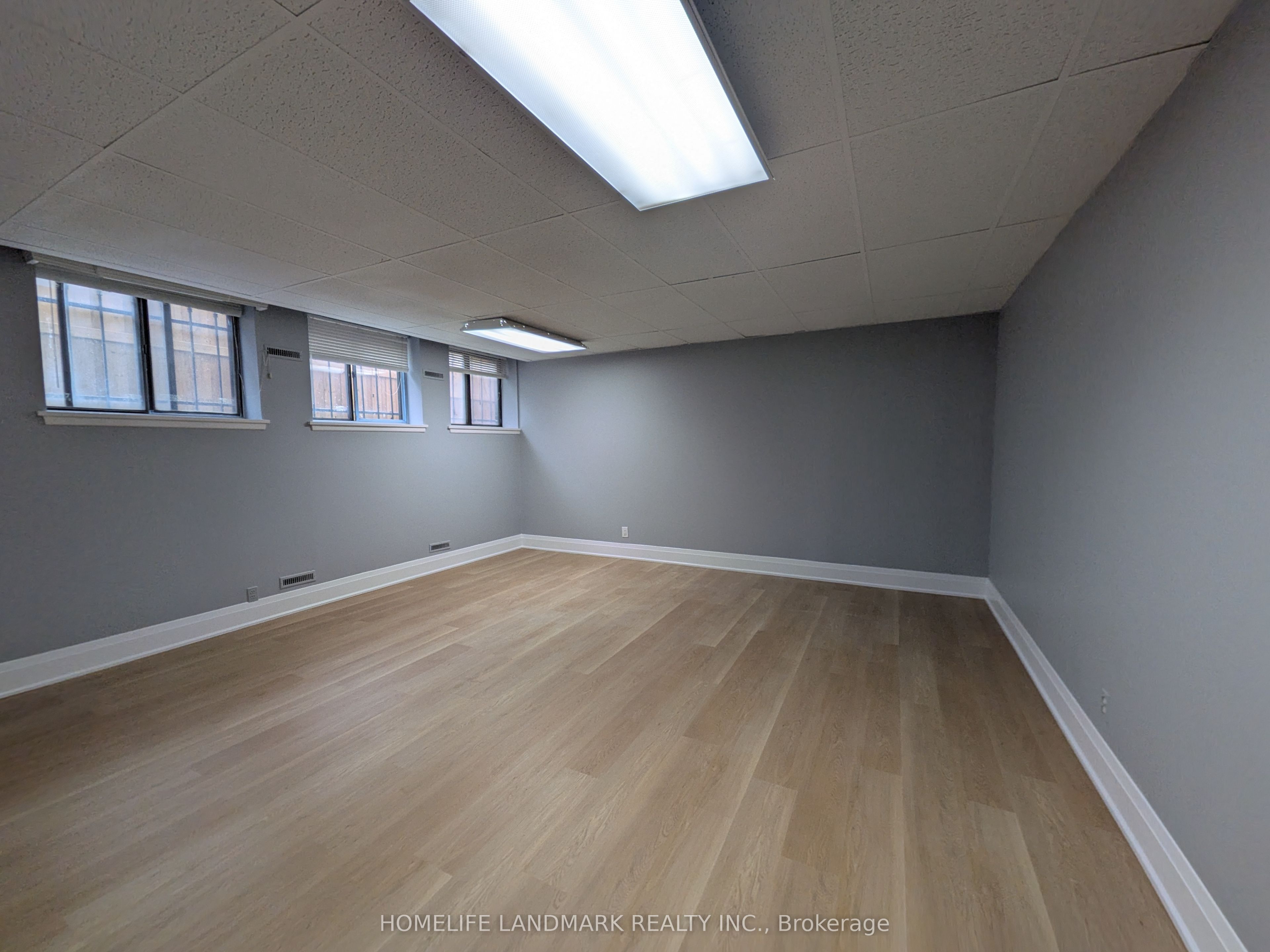100 Rexdale Boulevard 101 Property Photo 2