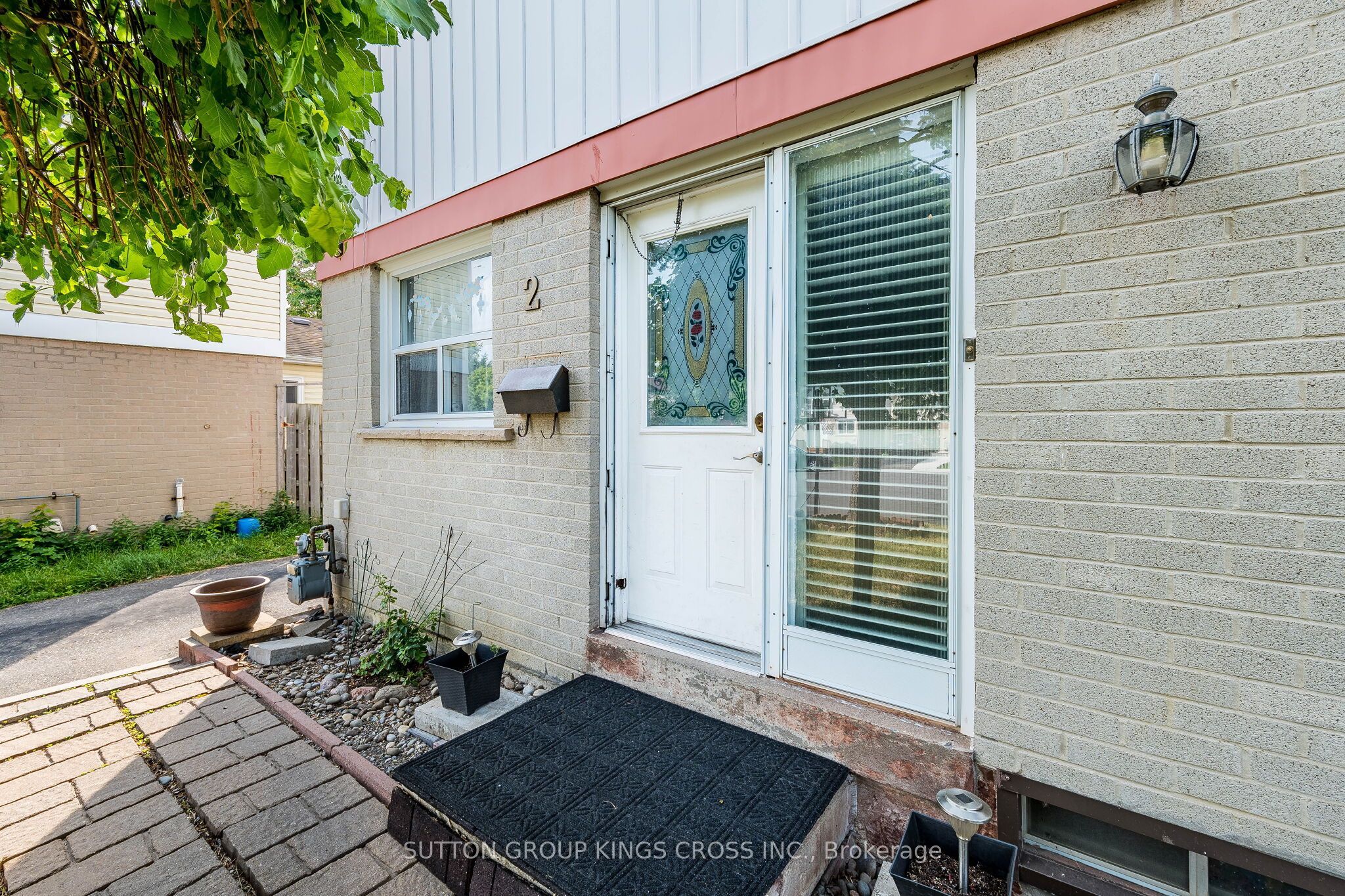 2 Hemlark Court Property Photo 5