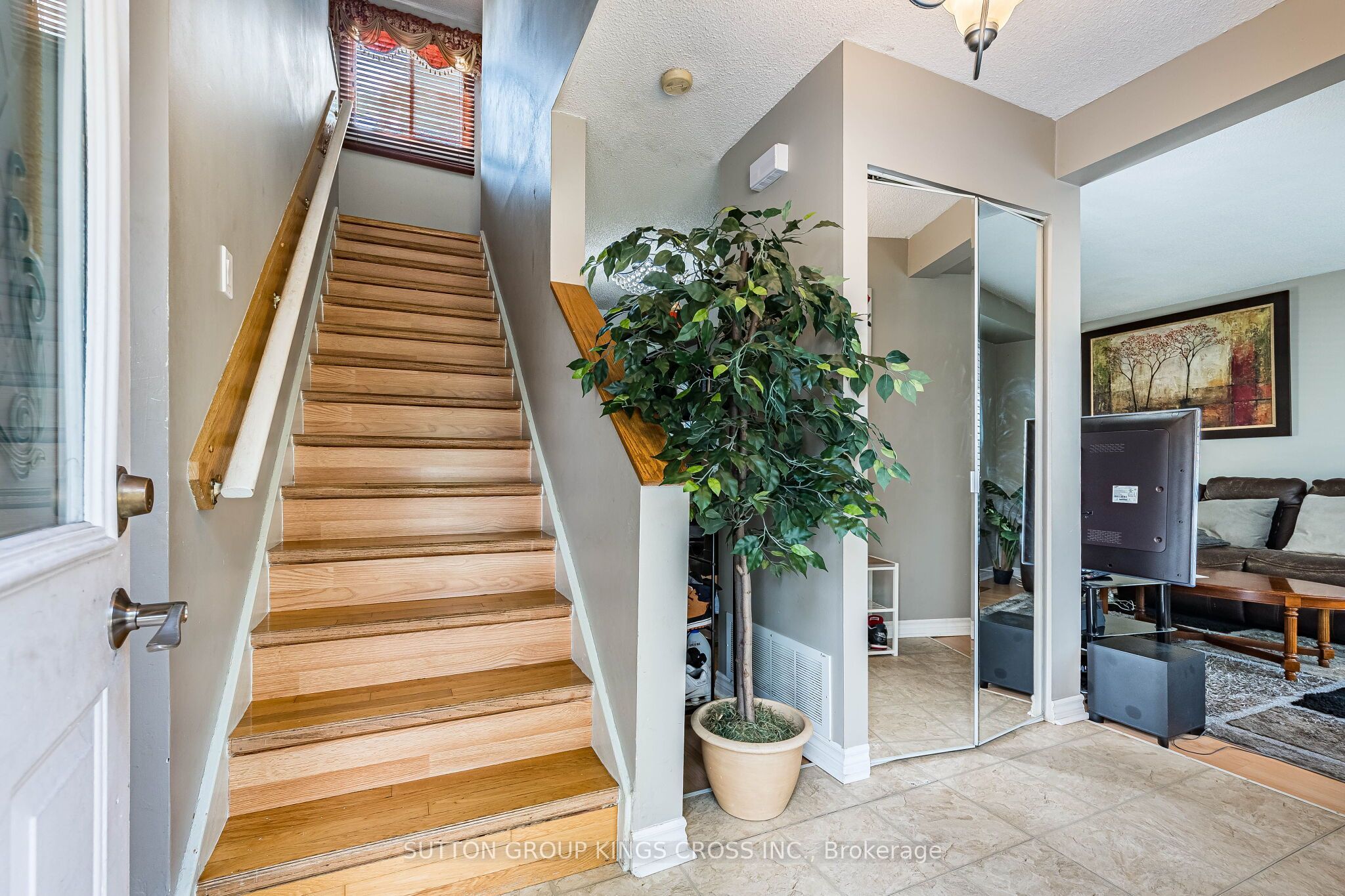 2 Hemlark Court Property Photo 6