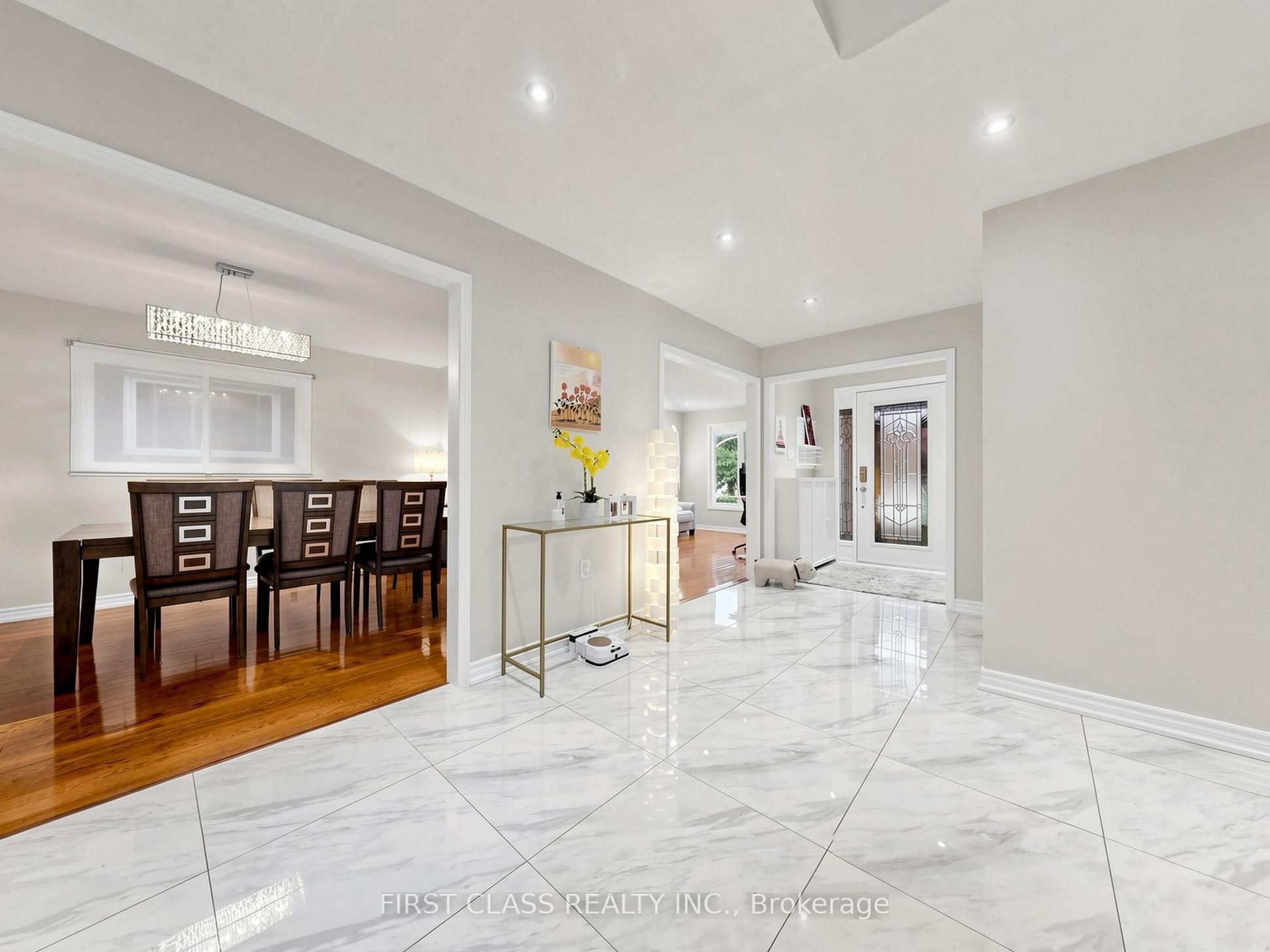 967 White Clover Way Property Photo 11