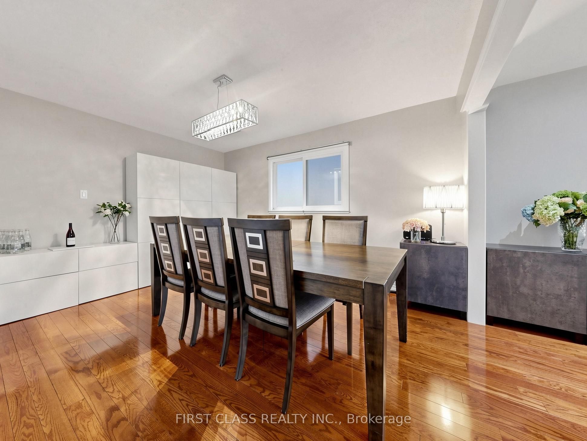 967 White Clover Way Property Photo 15