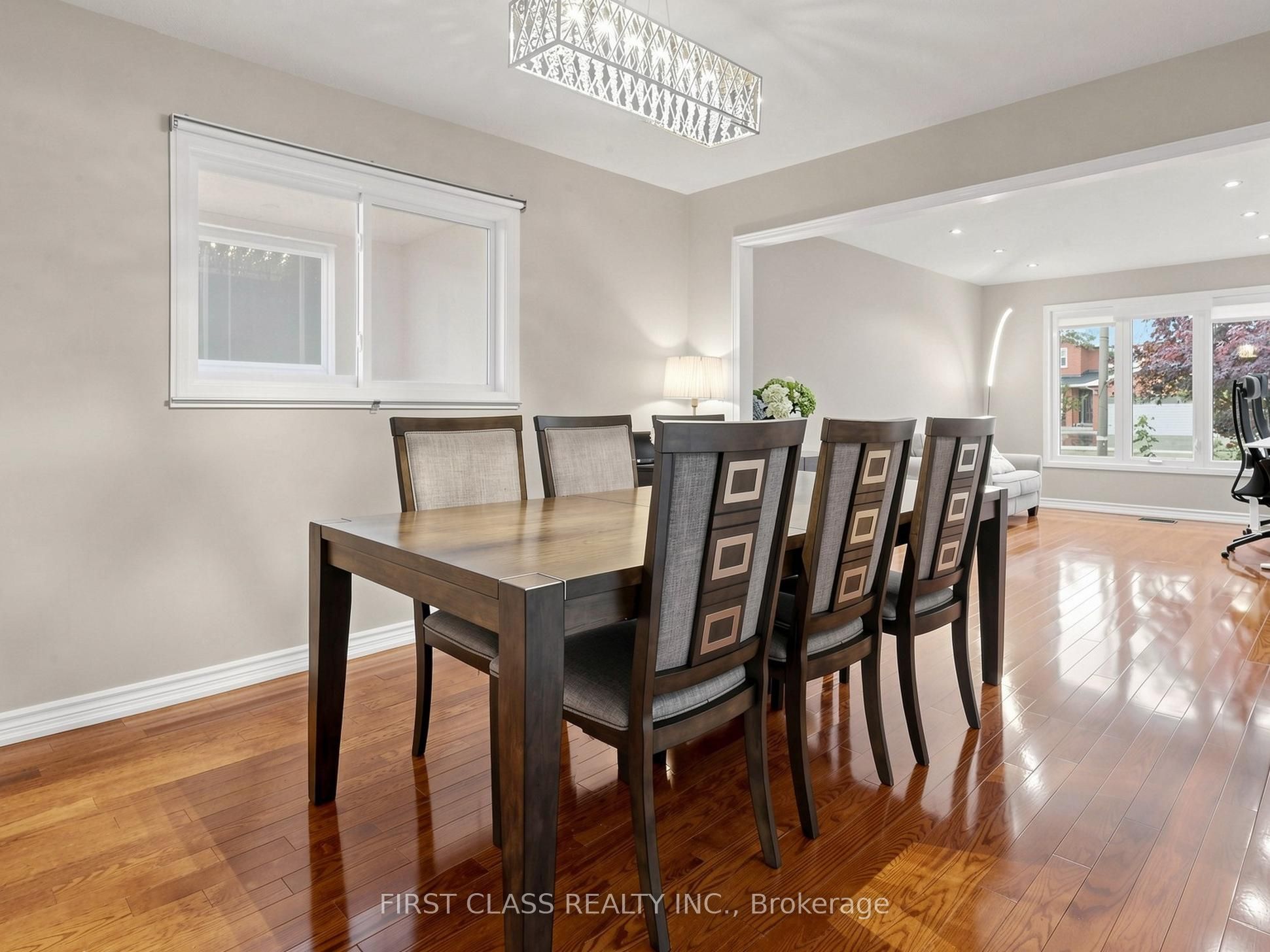967 White Clover Way Property Photo 16