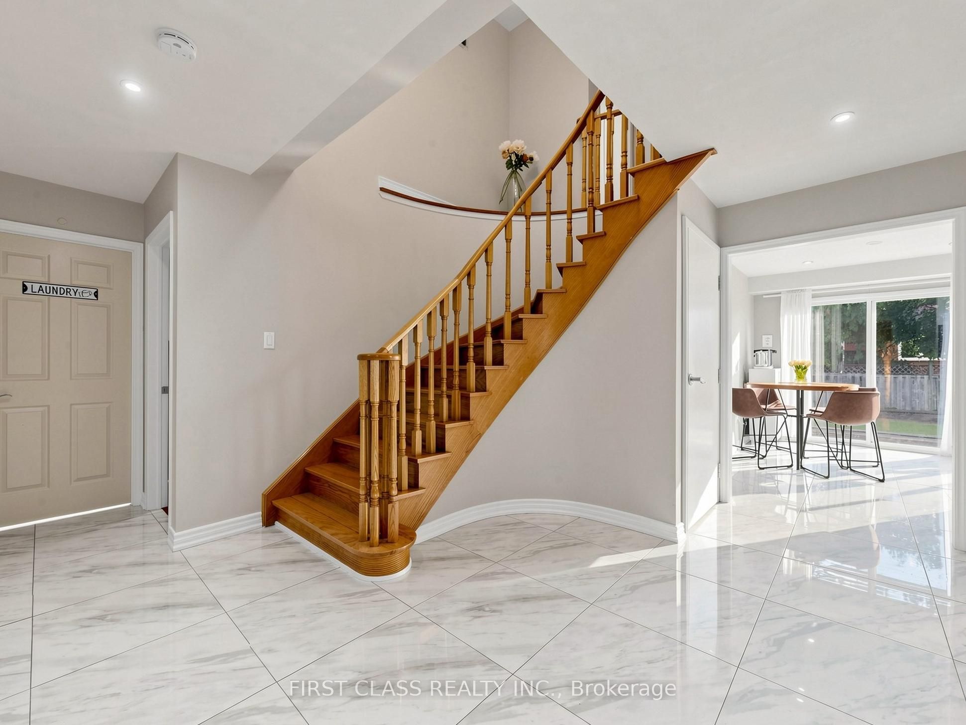 967 White Clover Way Property Photo 17